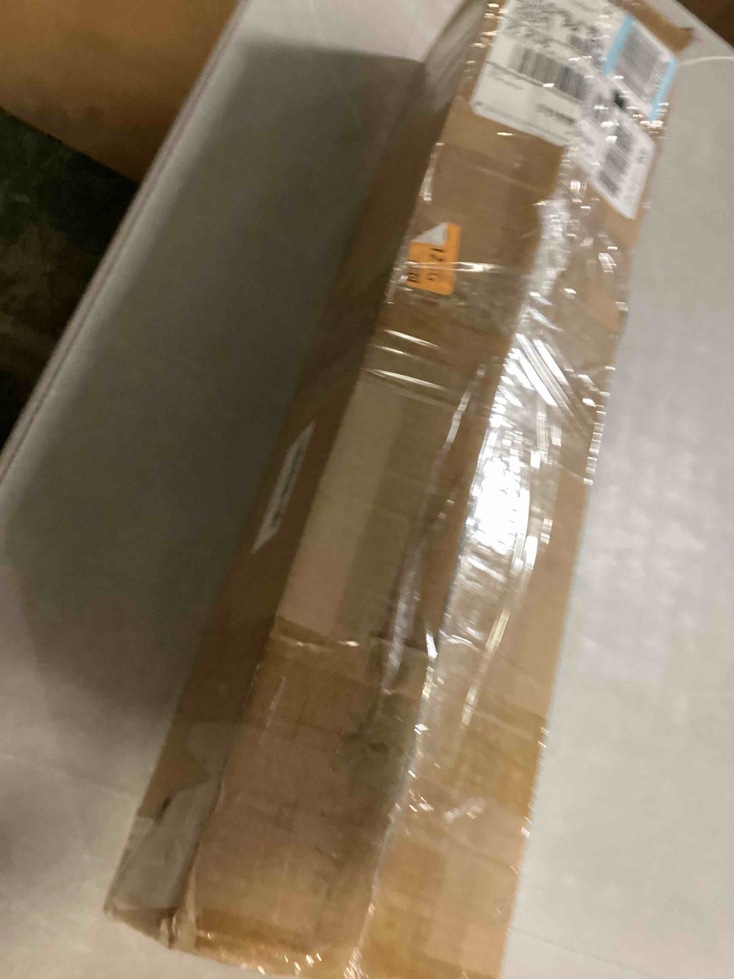 https://s3.amazonaws.com/lotting-images-prod/bidfta/GRA2470203_1745600357205.jpeg