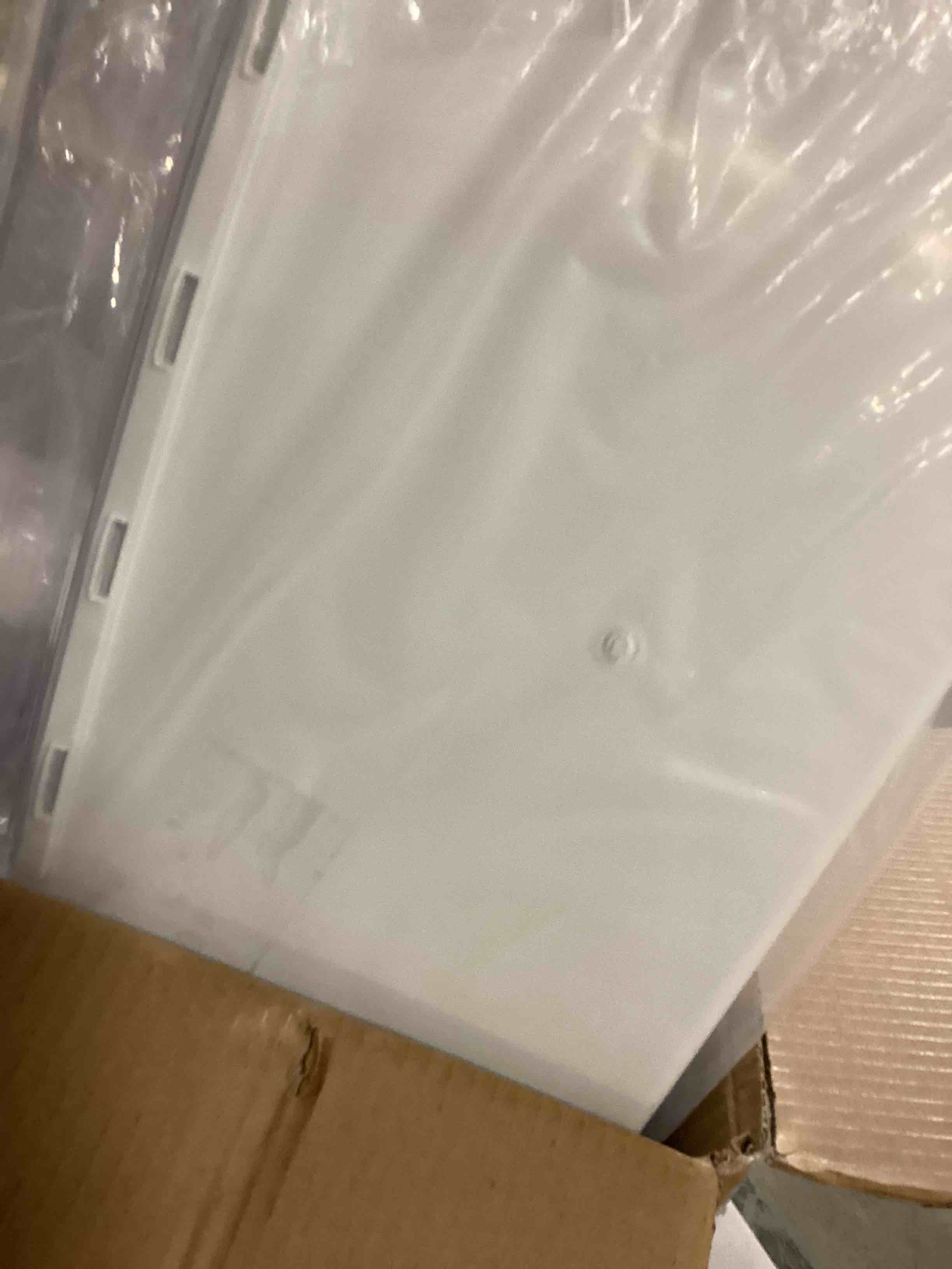 https://s3.amazonaws.com/lotting-images-prod/bidfta/GRA2470428_1745929542709.jpeg