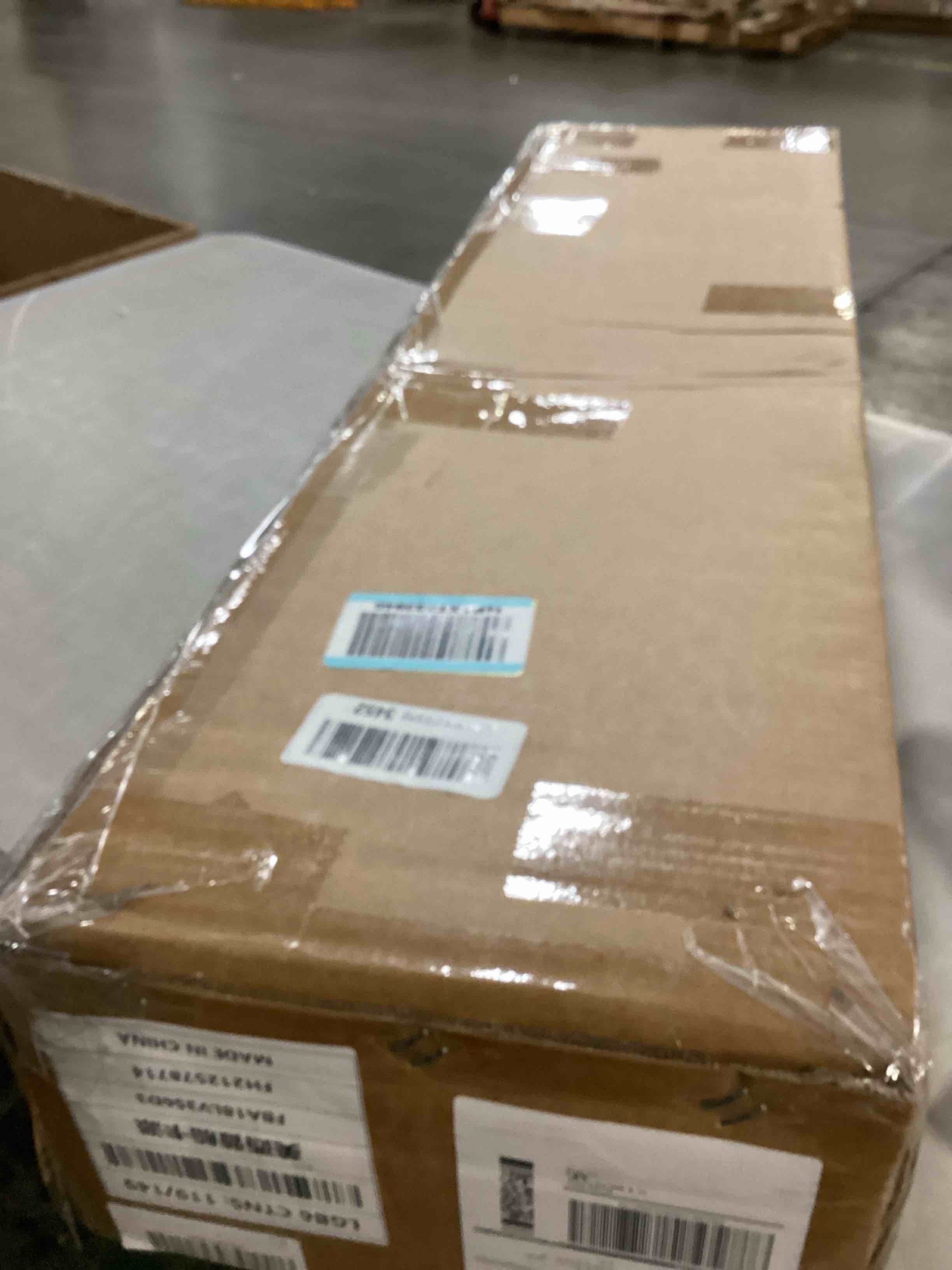 https://s3.amazonaws.com/lotting-images-prod/bidfta/GRA2470630_1746023625492.jpeg