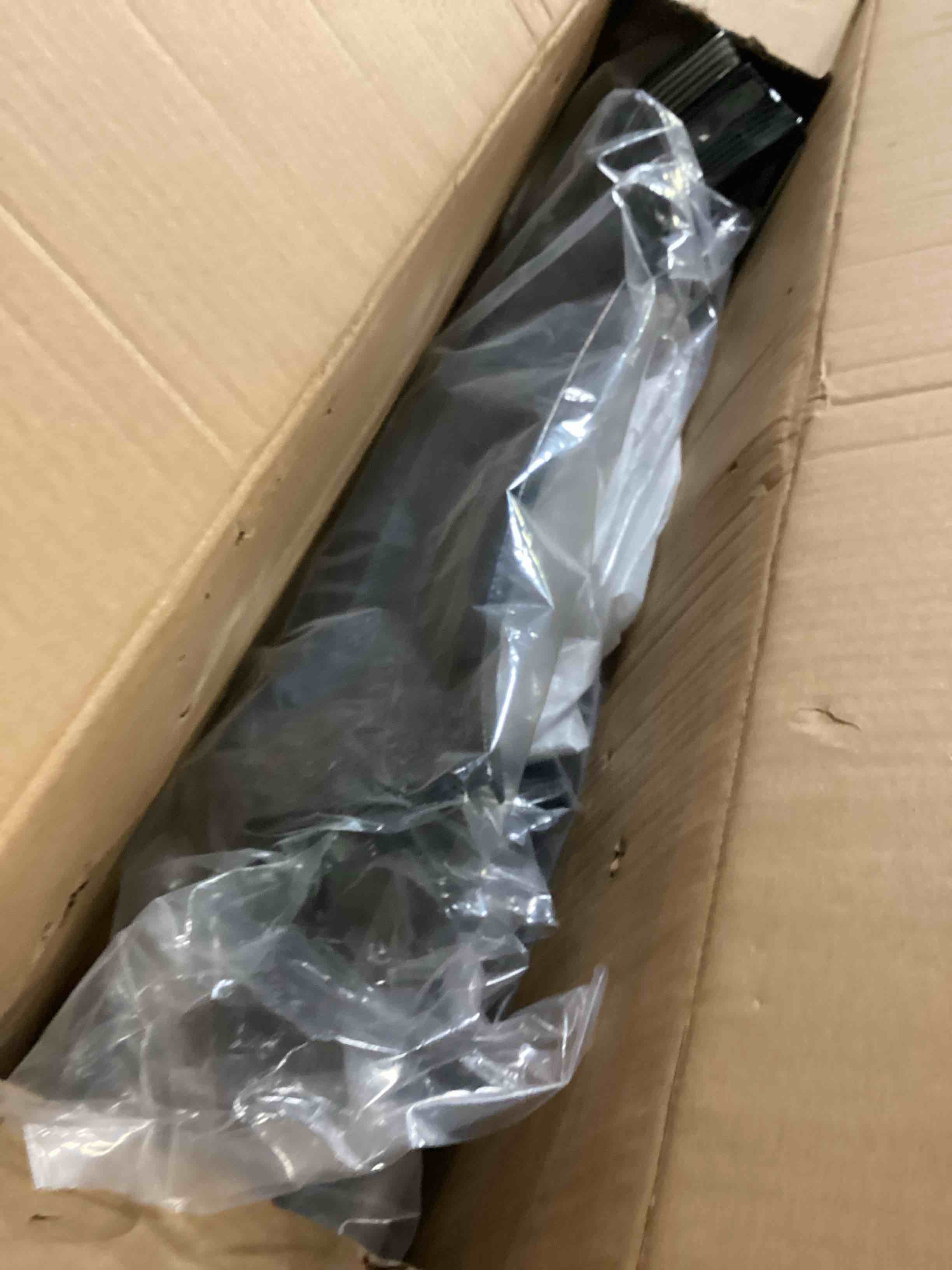 https://s3.amazonaws.com/lotting-images-prod/bidfta/GRA2470630_1746023643859.jpeg