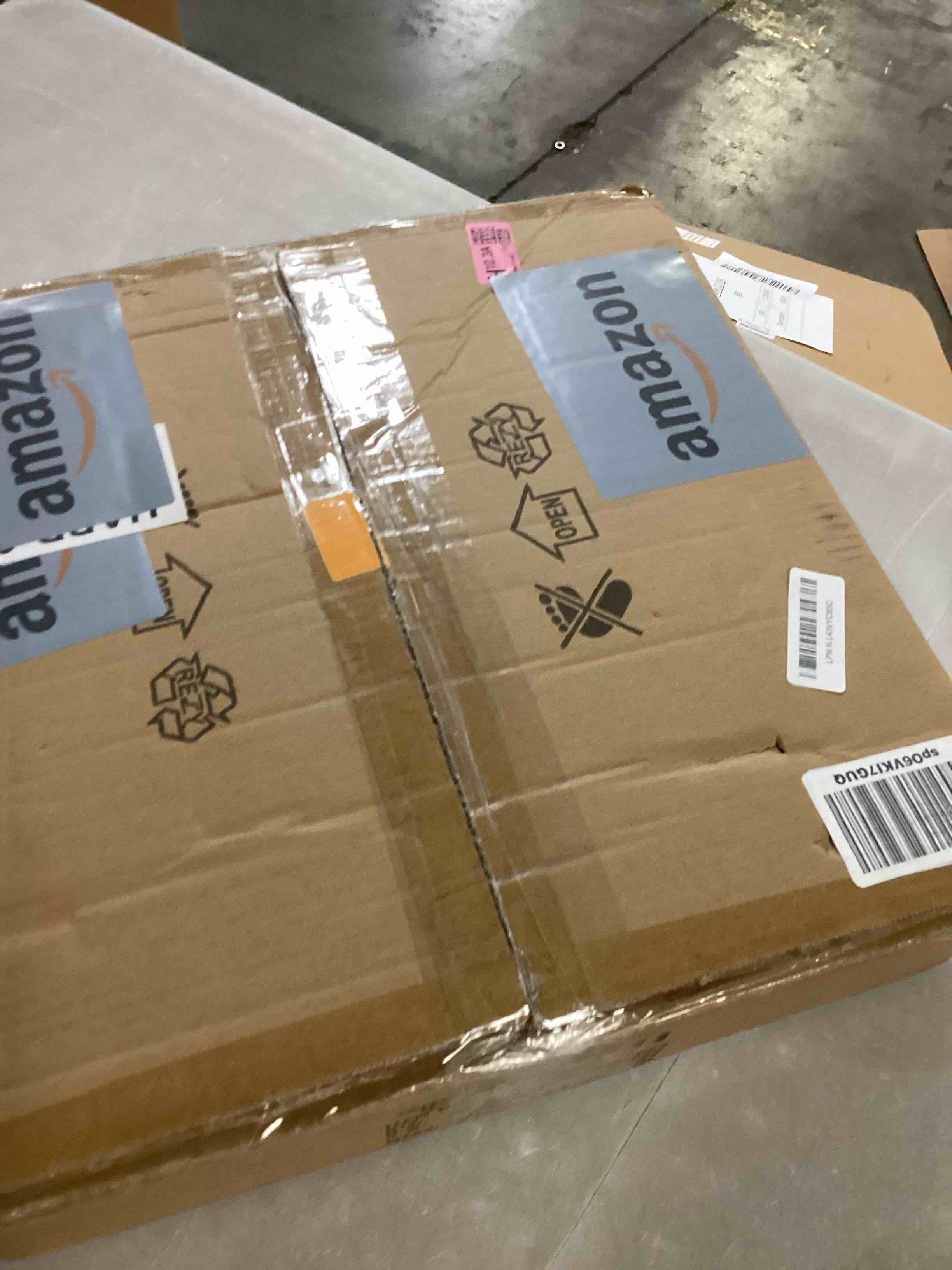 https://s3.amazonaws.com/lotting-images-prod/bidfta/GRA2470681_1746102304100.jpeg