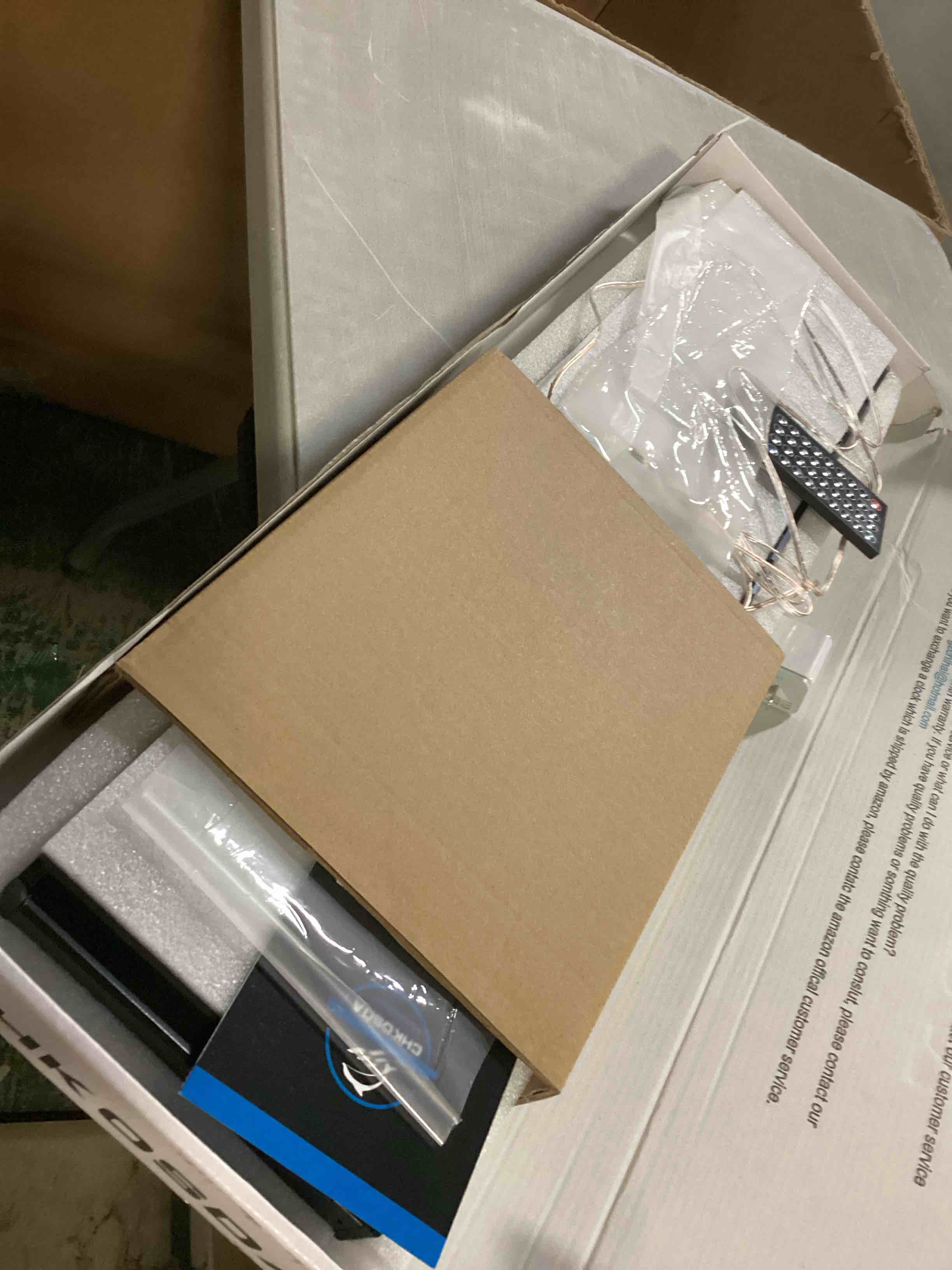 https://s3.amazonaws.com/lotting-images-prod/bidfta/GRA2470750_1746114775346.jpeg