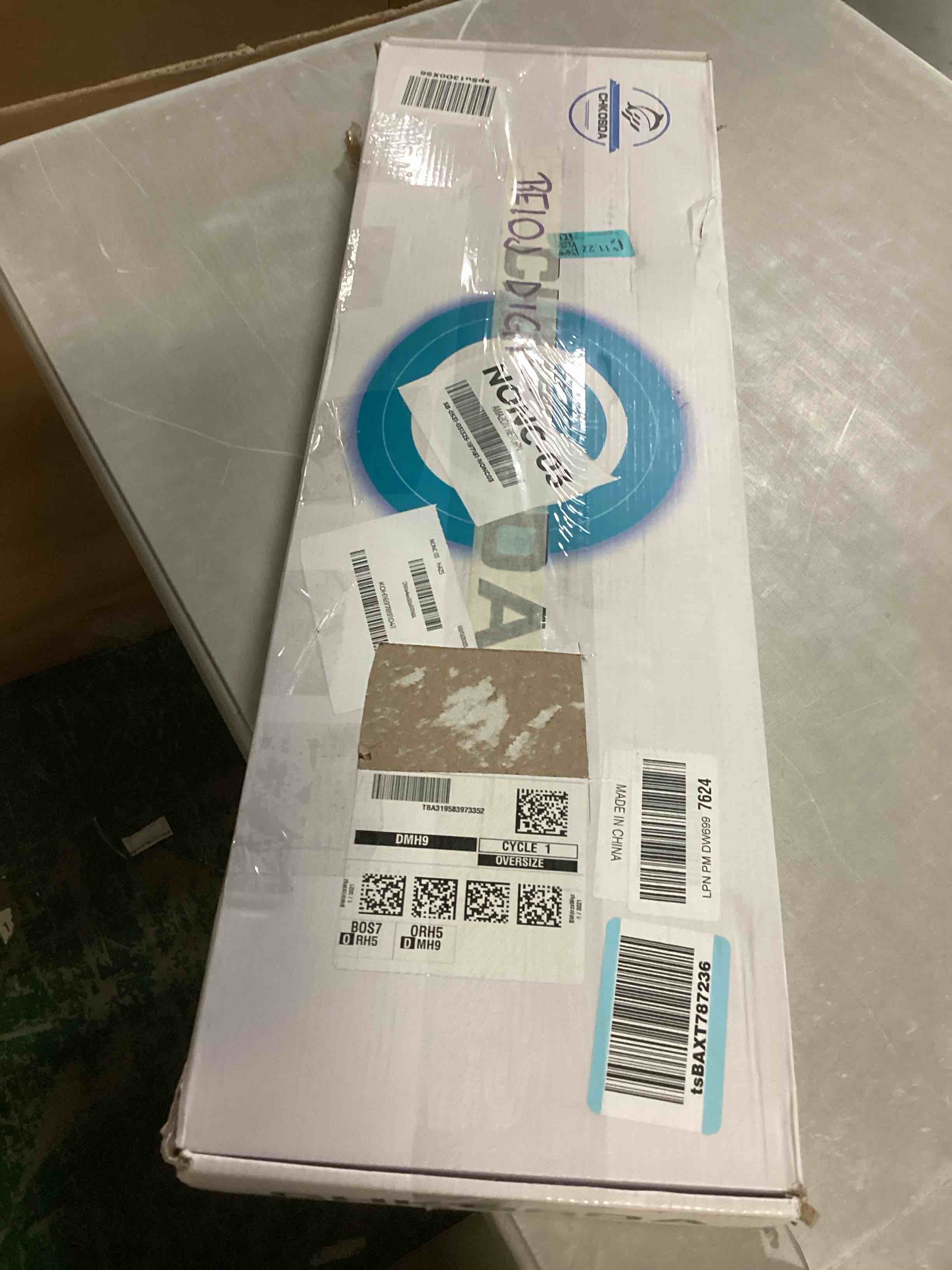 https://s3.amazonaws.com/lotting-images-prod/bidfta/GRA2470750_1746114817618.jpeg