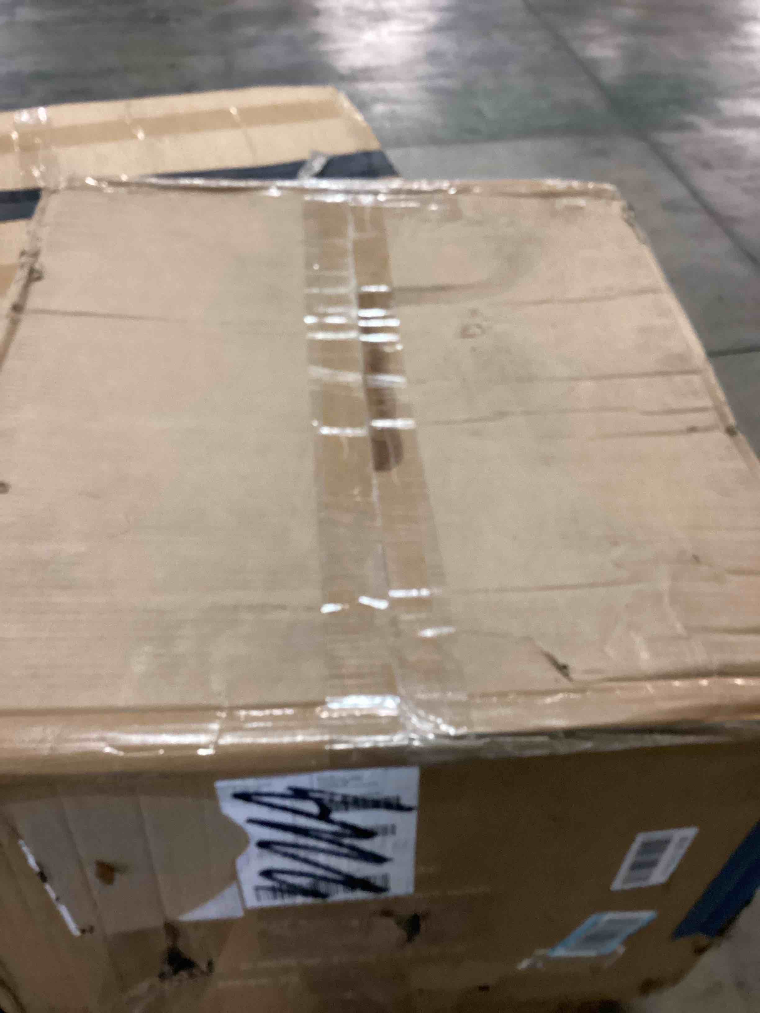 https://s3.amazonaws.com/lotting-images-prod/bidfta/GRA2470802_1746185824892.jpeg