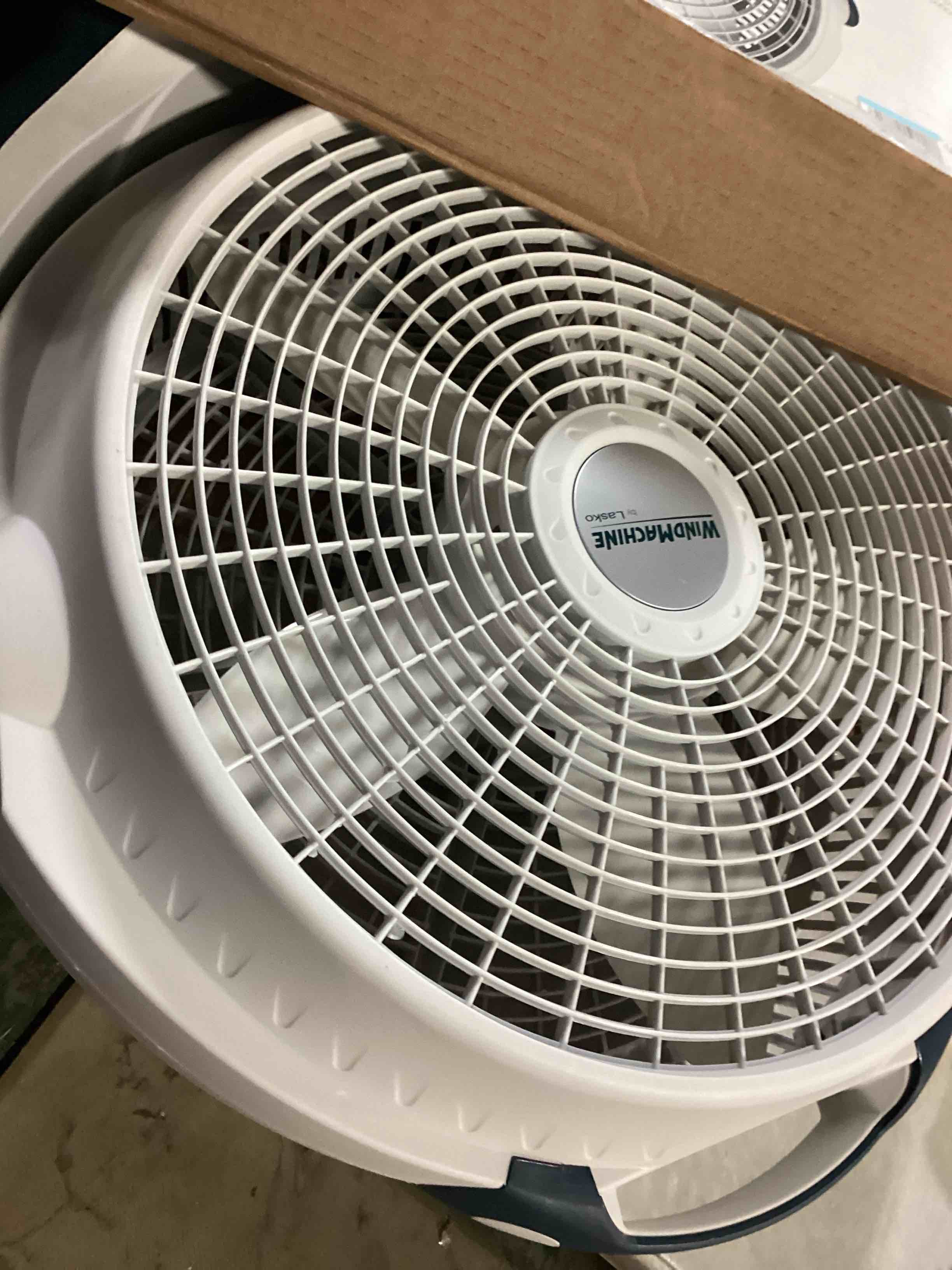 https://s3.amazonaws.com/lotting-images-prod/bidfta/GRA2470880_1746199072991.jpeg