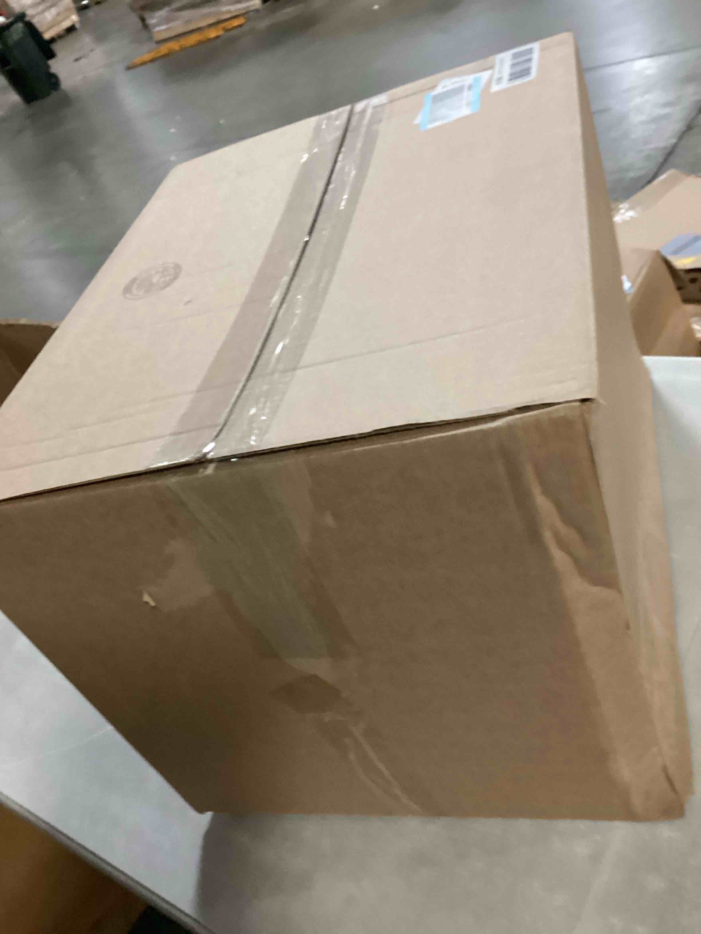 https://s3.amazonaws.com/lotting-images-prod/bidfta/GRA2470887_1746200876816.jpeg