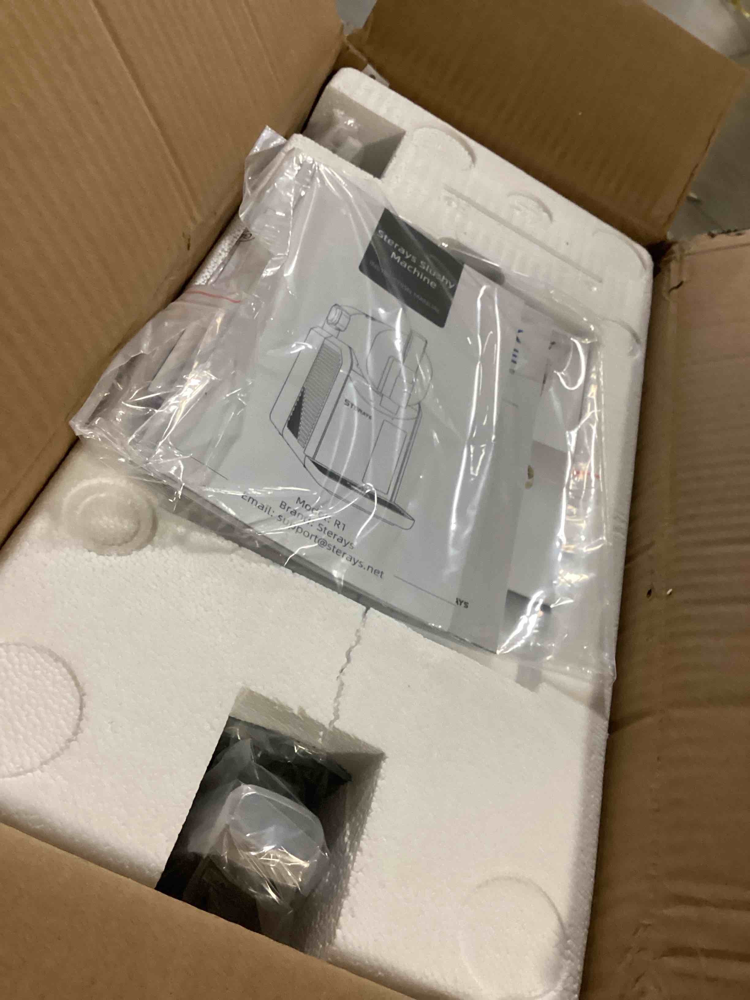 https://s3.amazonaws.com/lotting-images-prod/bidfta/GRA2470890_1746203715573.jpeg