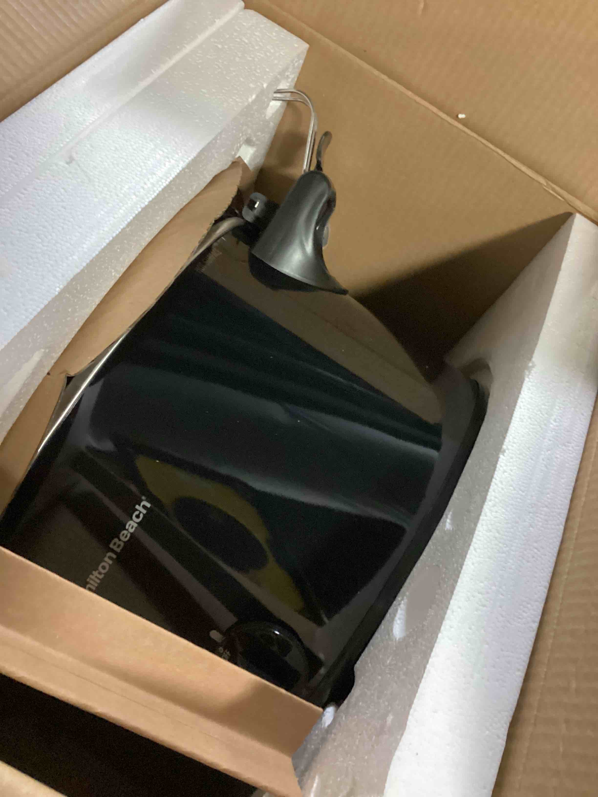 https://s3.amazonaws.com/lotting-images-prod/bidfta/GRA2470899_1746205748698.jpeg