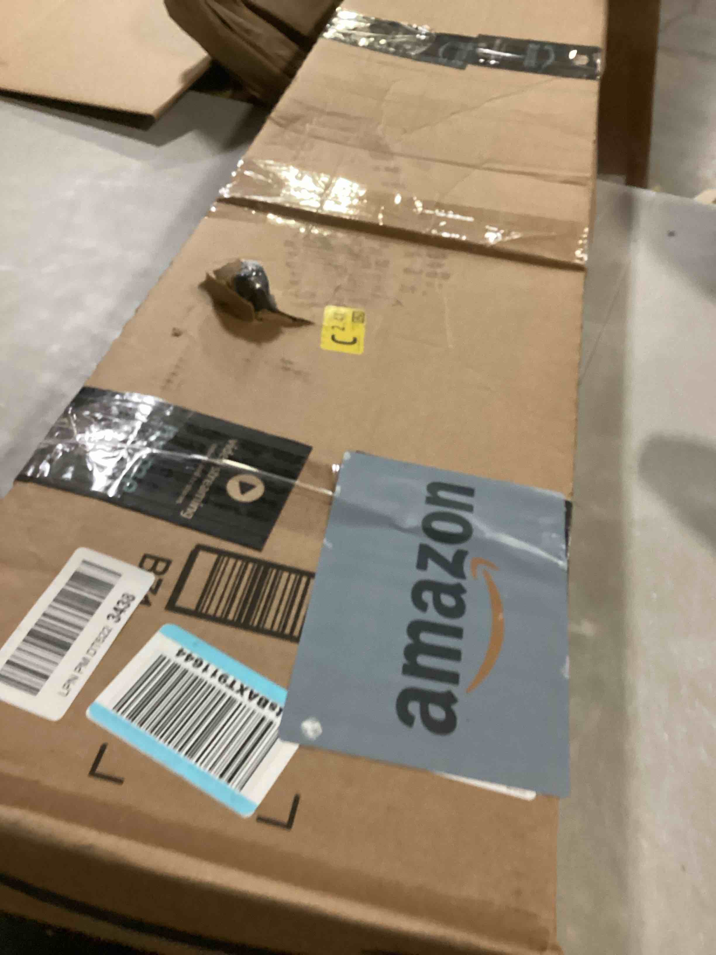 https://s3.amazonaws.com/lotting-images-prod/bidfta/GRA2471017_1746455270334.jpeg