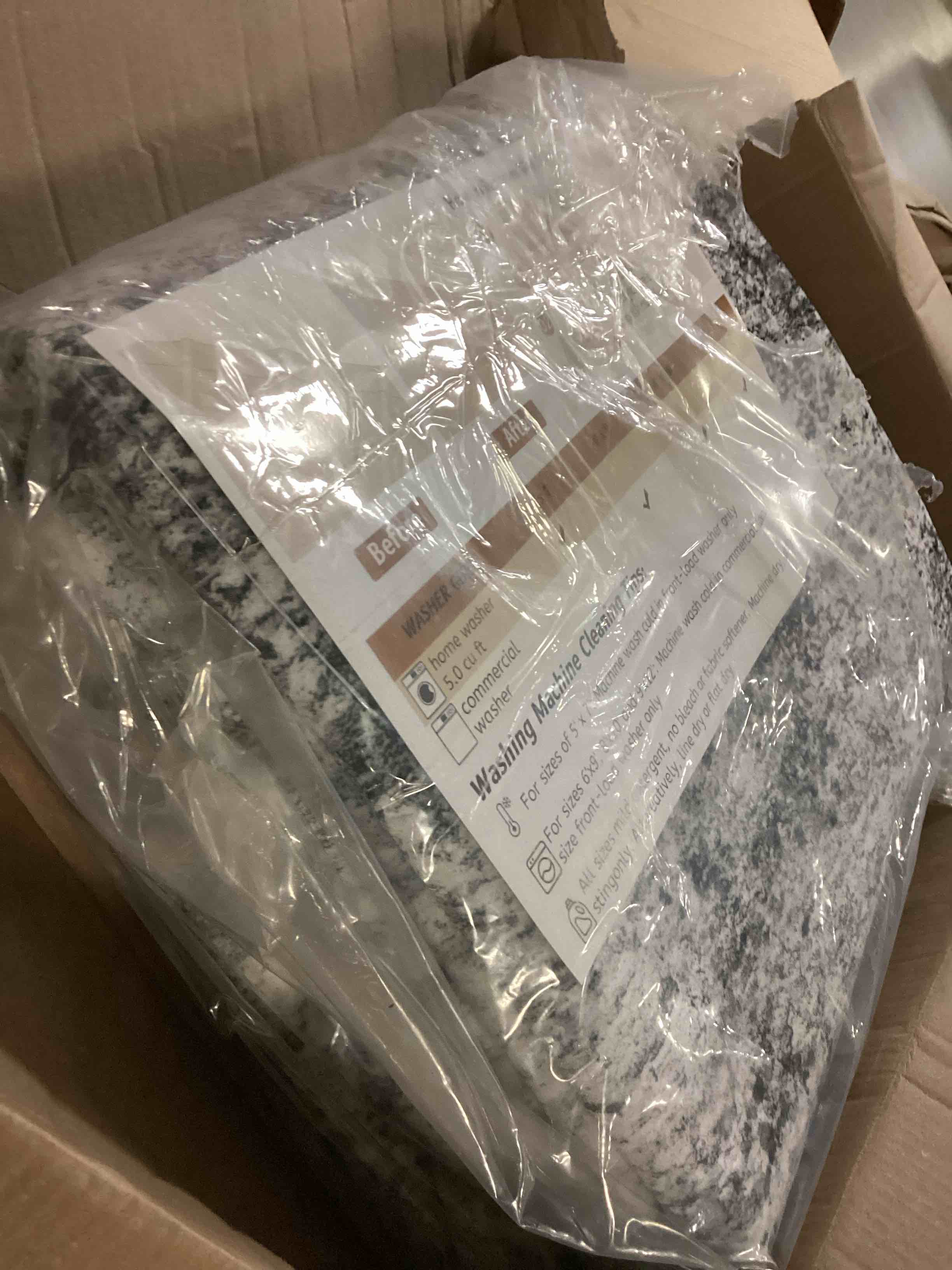 https://s3.amazonaws.com/lotting-images-prod/bidfta/GRA2471021_1746455787591.jpeg