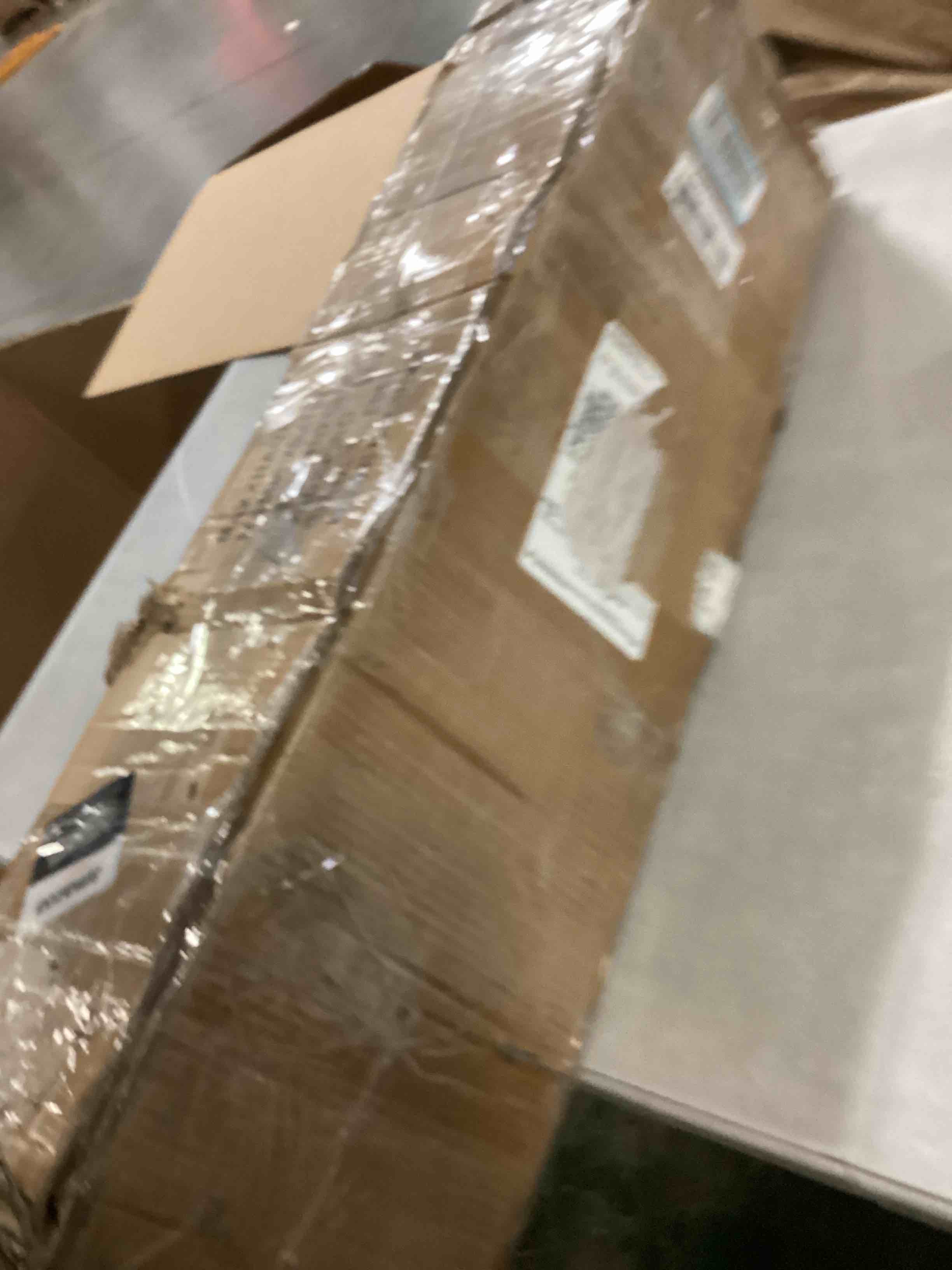 https://s3.amazonaws.com/lotting-images-prod/bidfta/GRA2471022_1746456012348.jpeg