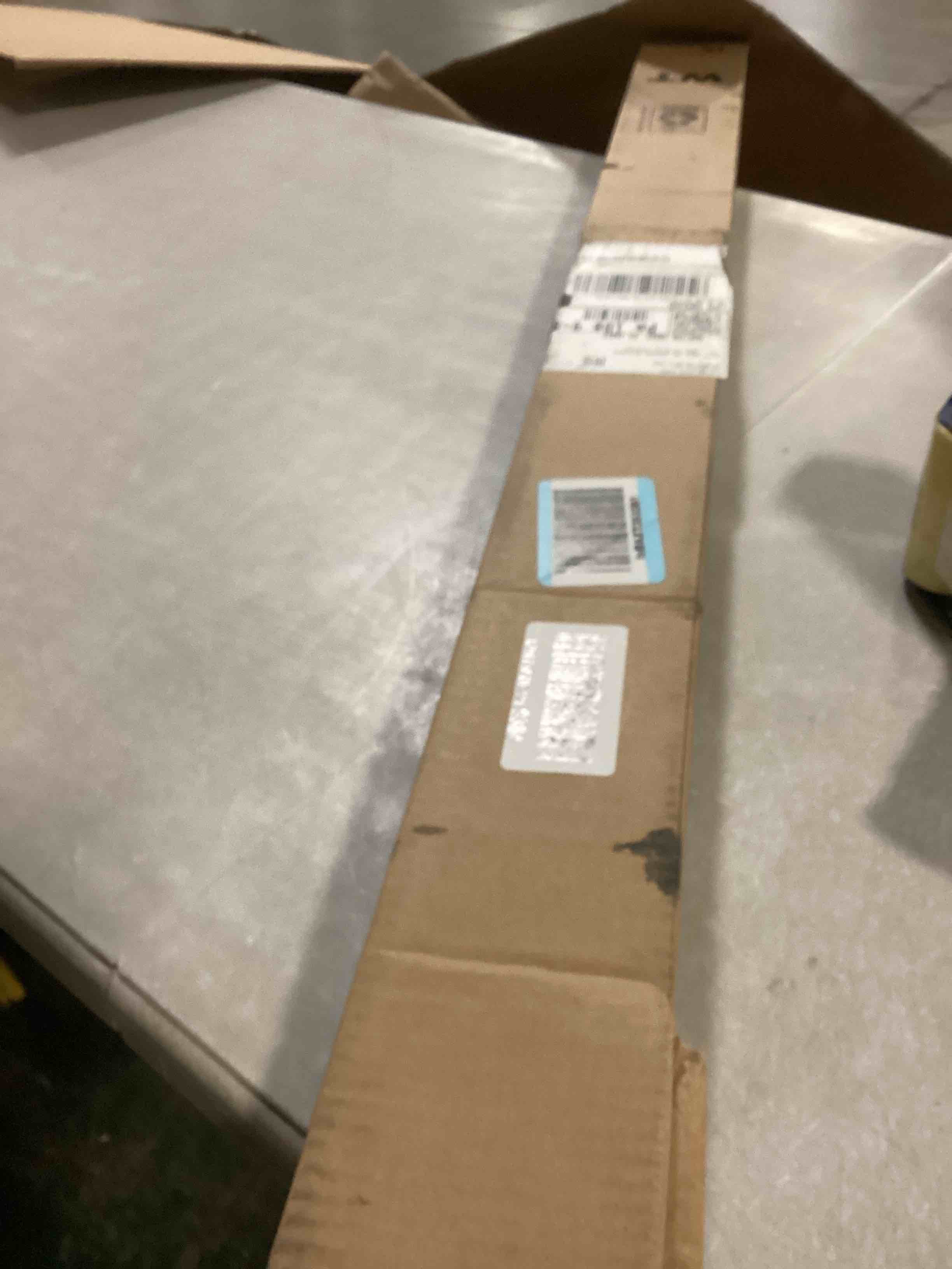 https://s3.amazonaws.com/lotting-images-prod/bidfta/GRA2471028_1746456646311.jpeg