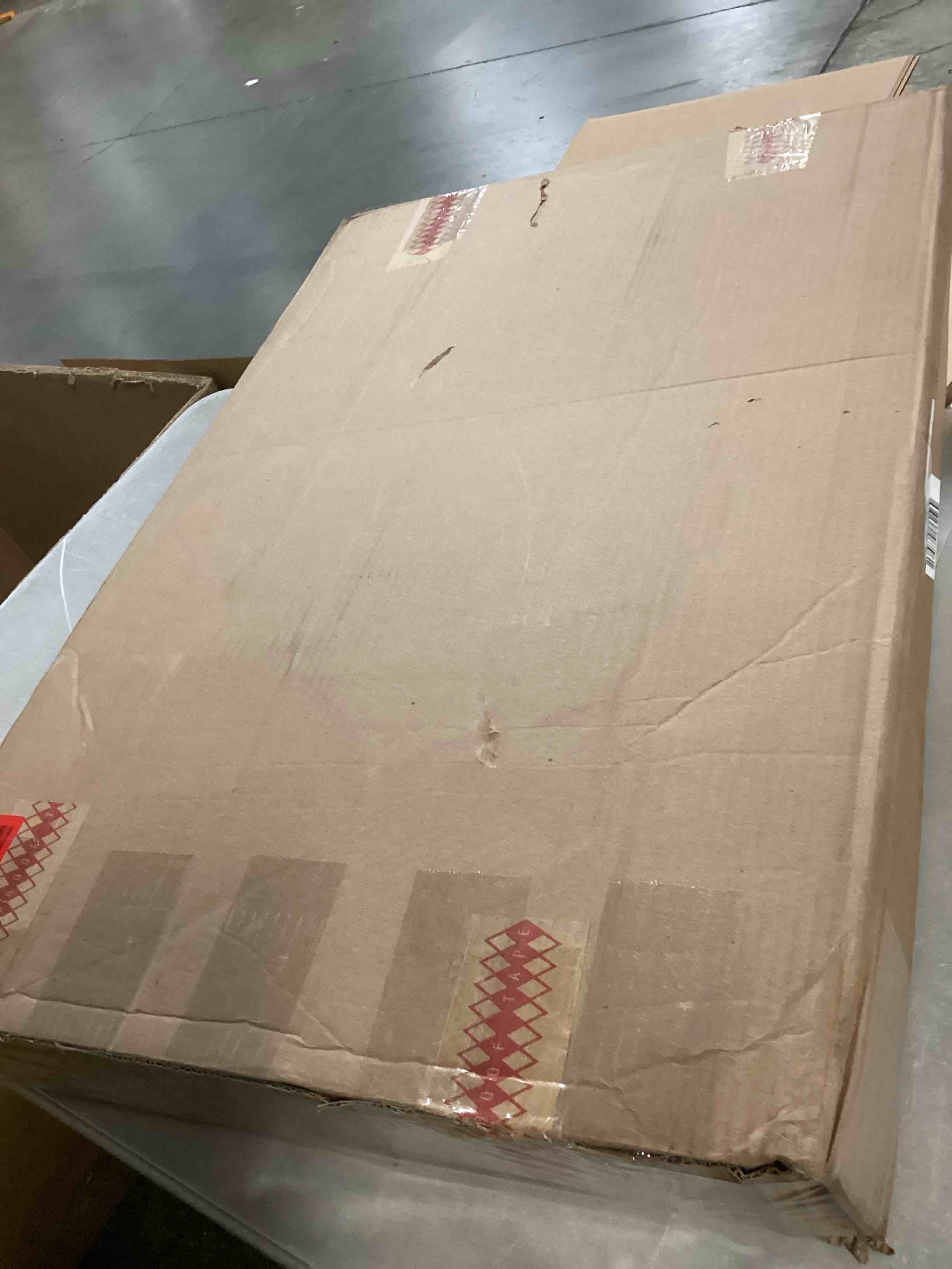 https://s3.amazonaws.com/lotting-images-prod/bidfta/GRA2471040_1746458175868.jpeg