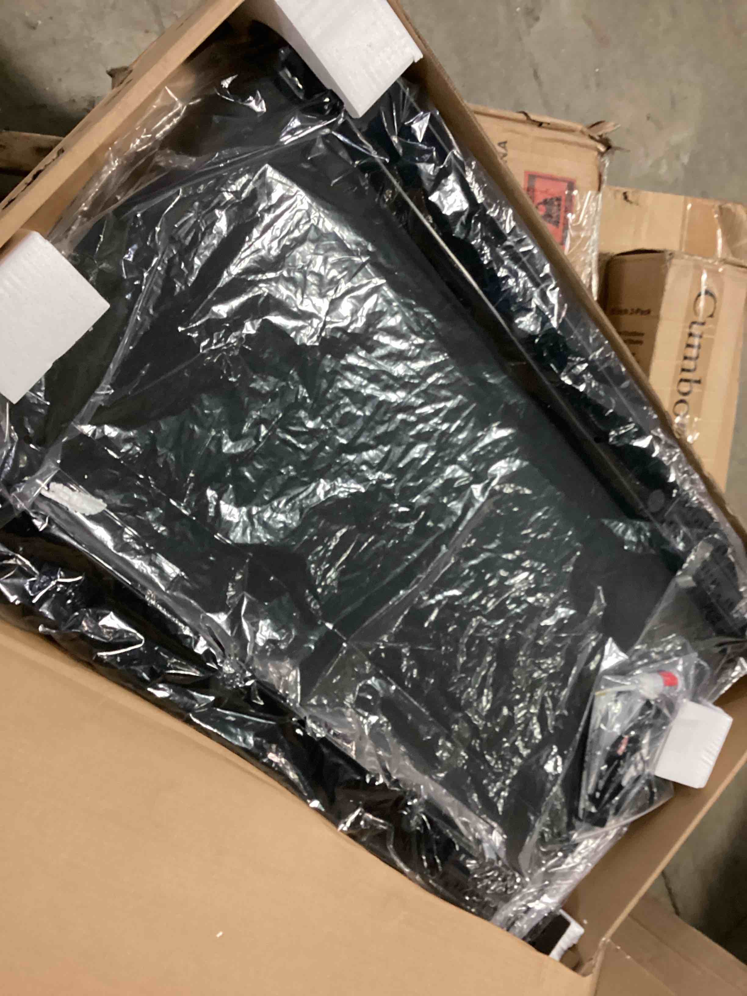 https://s3.amazonaws.com/lotting-images-prod/bidfta/GRA2471110_1746531848391.jpeg