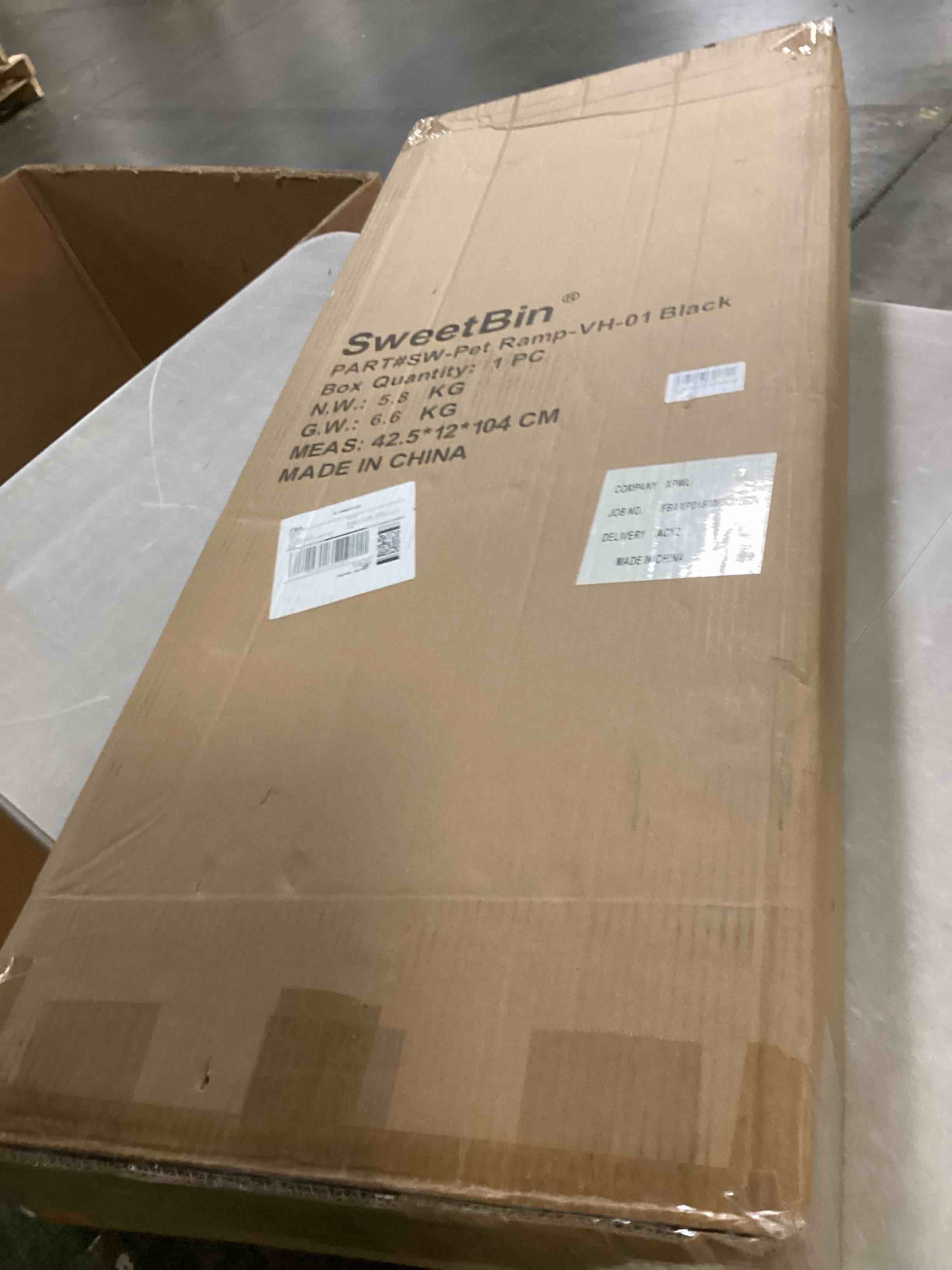 https://s3.amazonaws.com/lotting-images-prod/bidfta/GRA2471191_1746545505526.jpeg