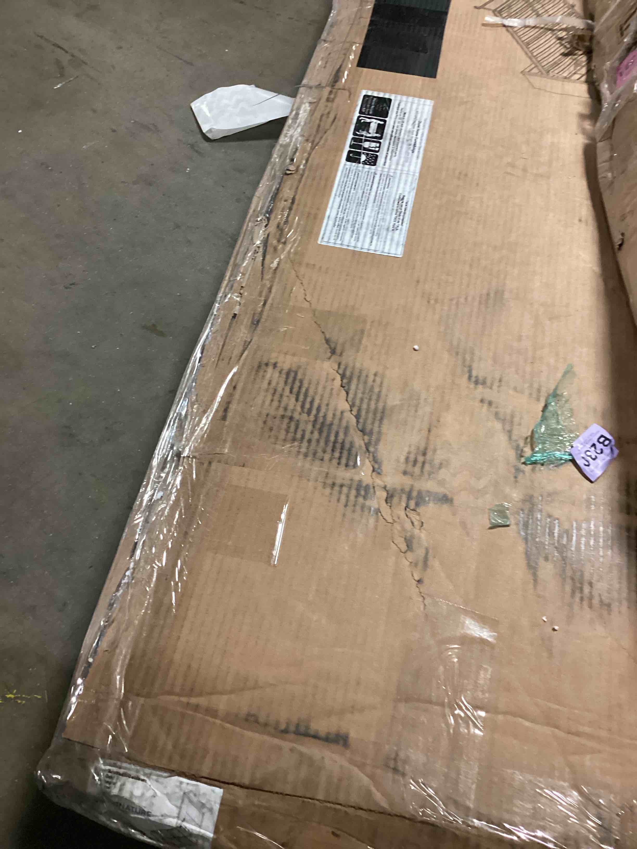 https://s3.amazonaws.com/lotting-images-prod/bidfta/GRA2471271_1746628277226.jpeg