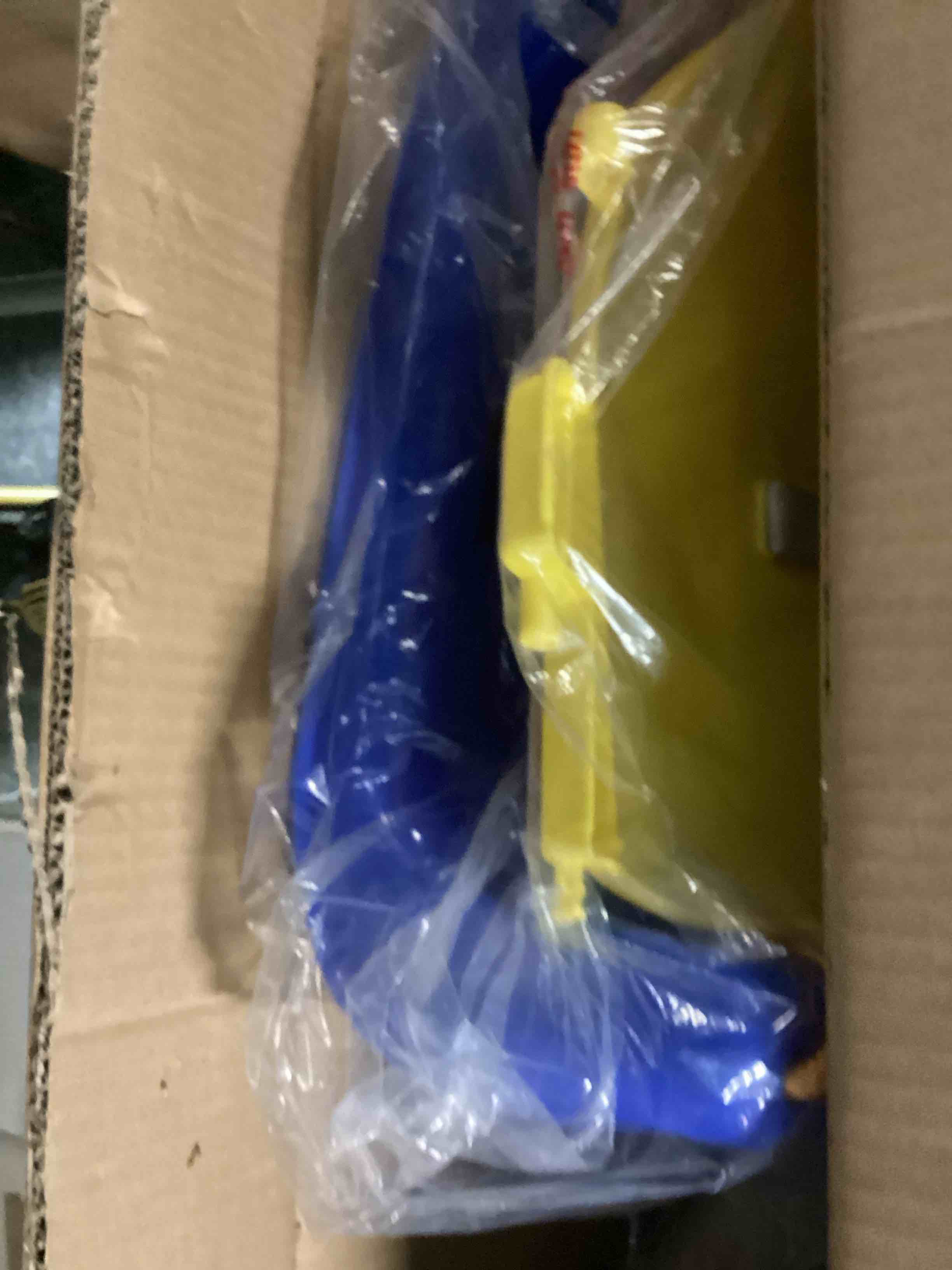 https://s3.amazonaws.com/lotting-images-prod/bidfta/GRA2471468_1746789838203.jpeg