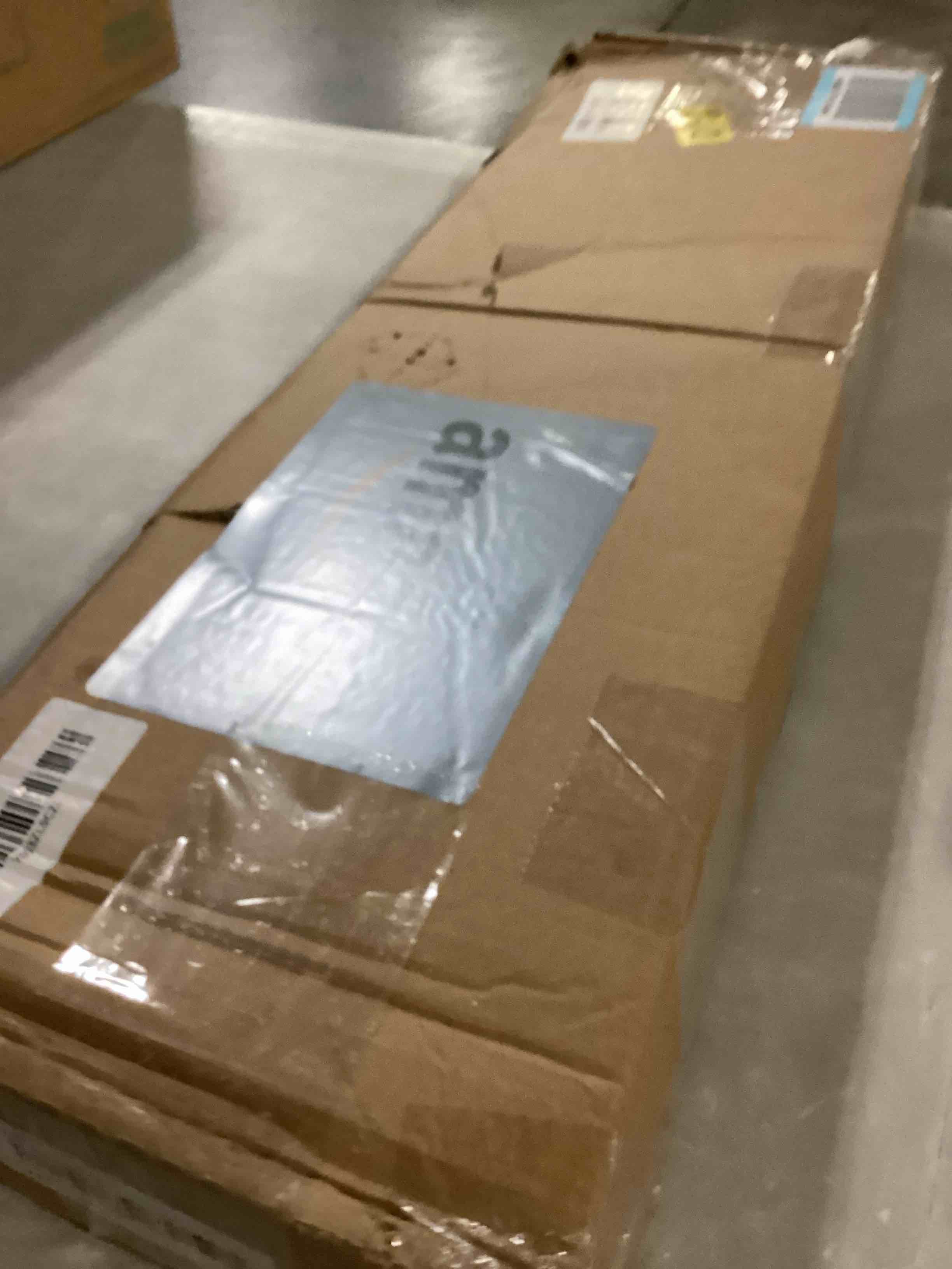 https://s3.amazonaws.com/lotting-images-prod/bidfta/GRA2471480_1746791648618.jpeg
