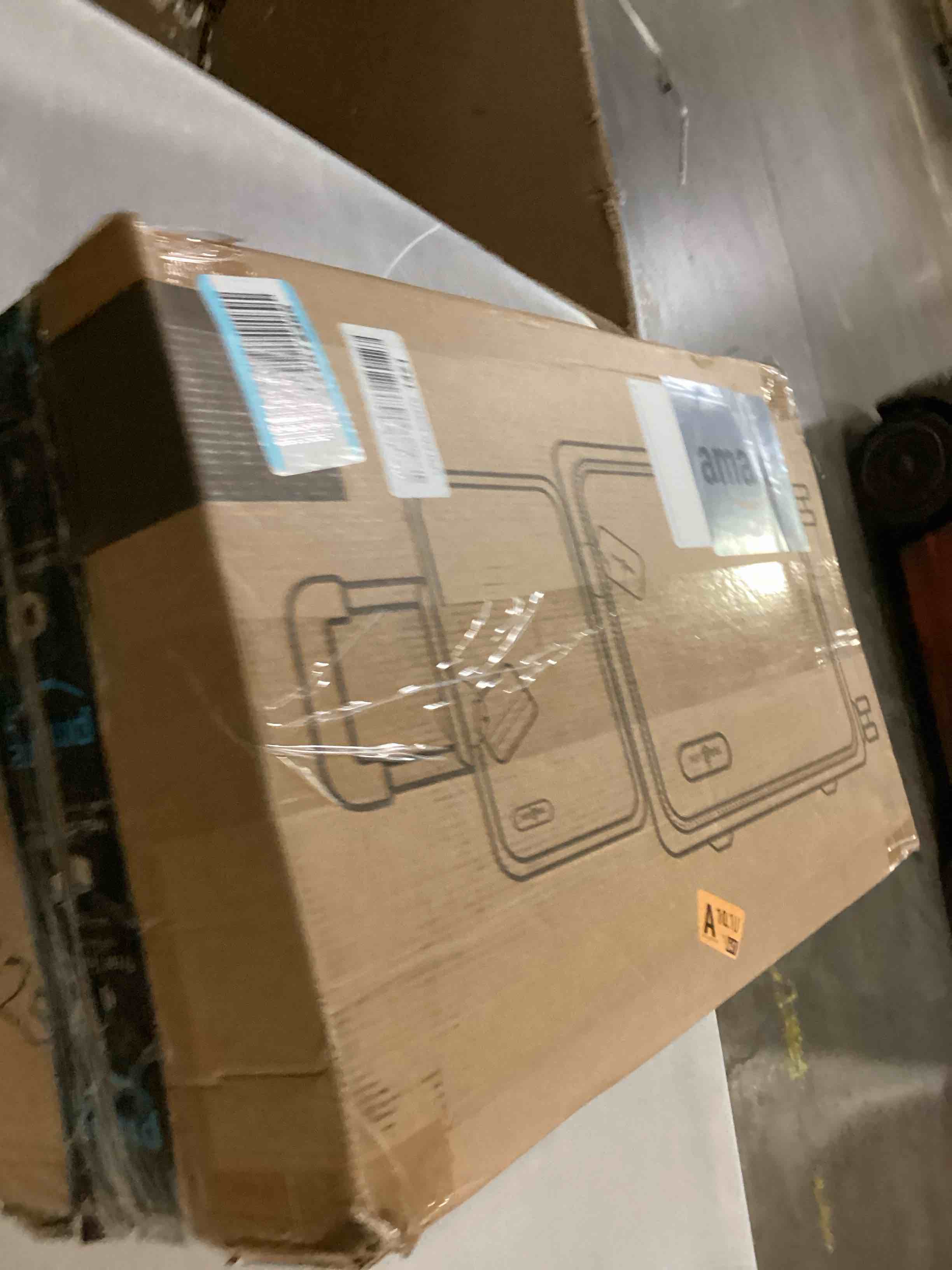 https://s3.amazonaws.com/lotting-images-prod/bidfta/GRA2471506_1746795128989.jpeg