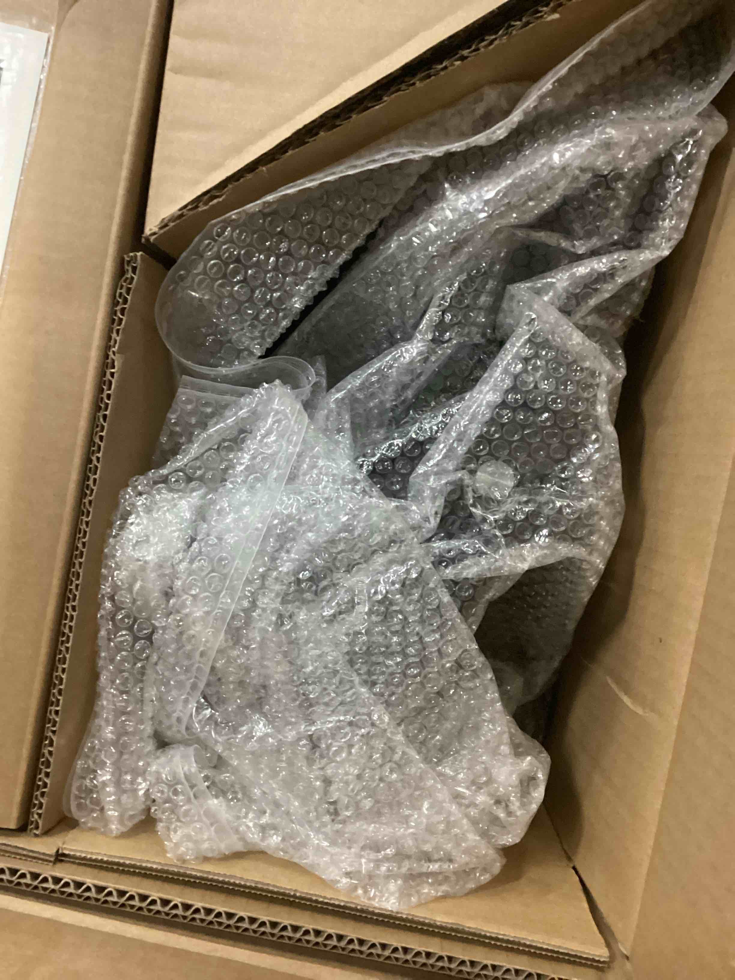 https://s3.amazonaws.com/lotting-images-prod/bidfta/GRA2471518_1746796759646.jpeg