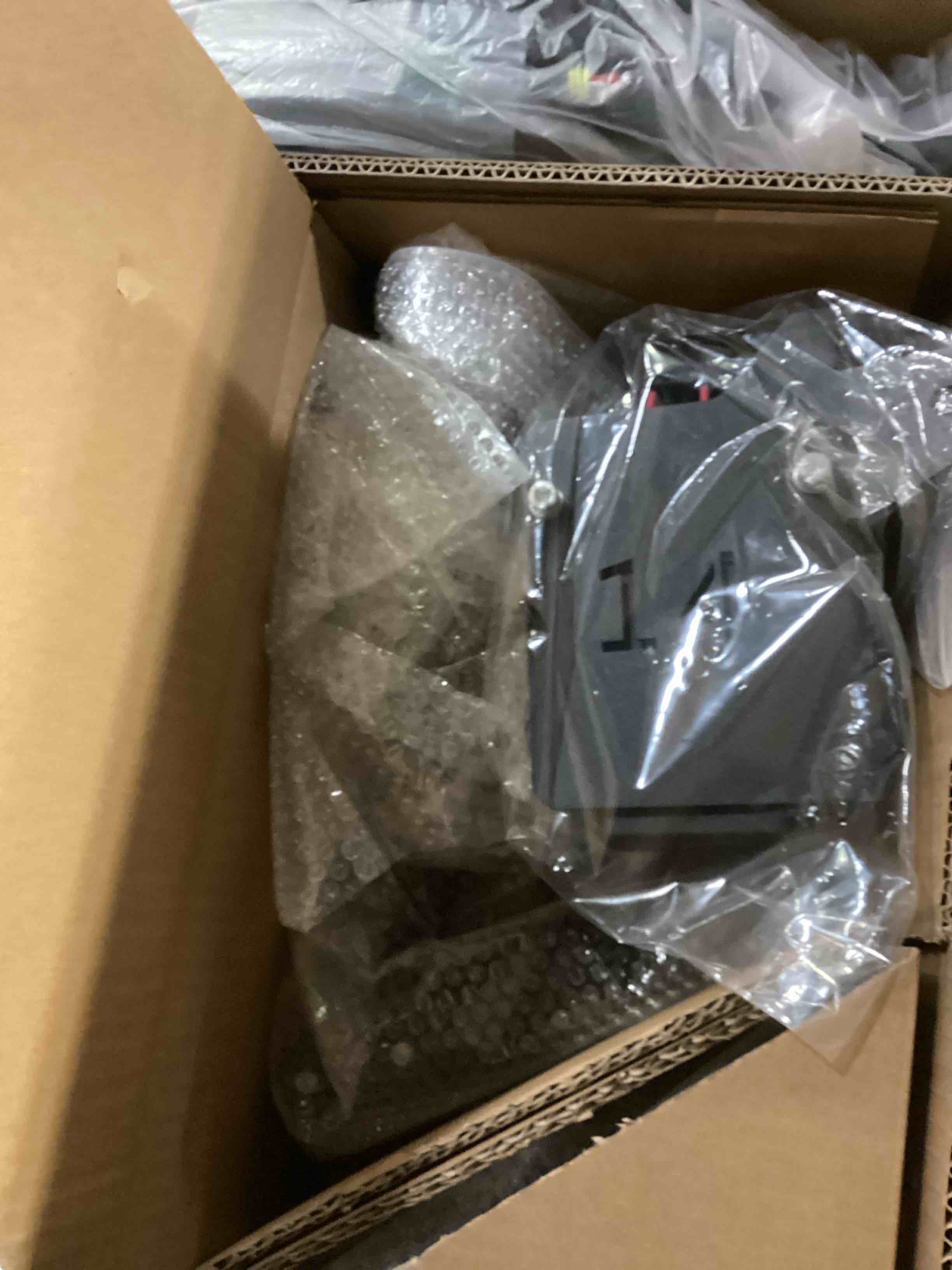 https://s3.amazonaws.com/lotting-images-prod/bidfta/GRA2471518_1746796767303.jpeg