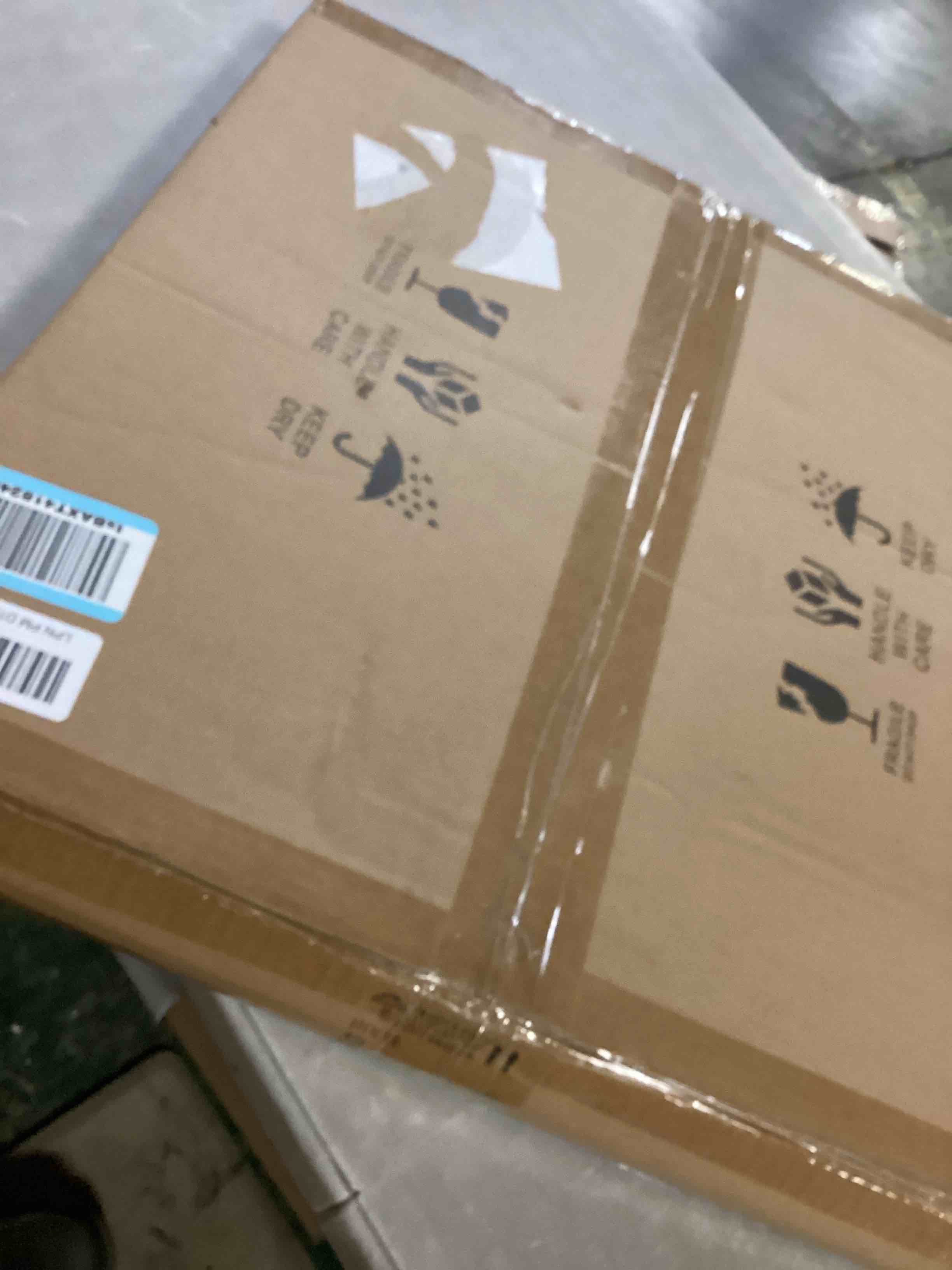 https://s3.amazonaws.com/lotting-images-prod/bidfta/GRA2471976_1747234350136.jpeg