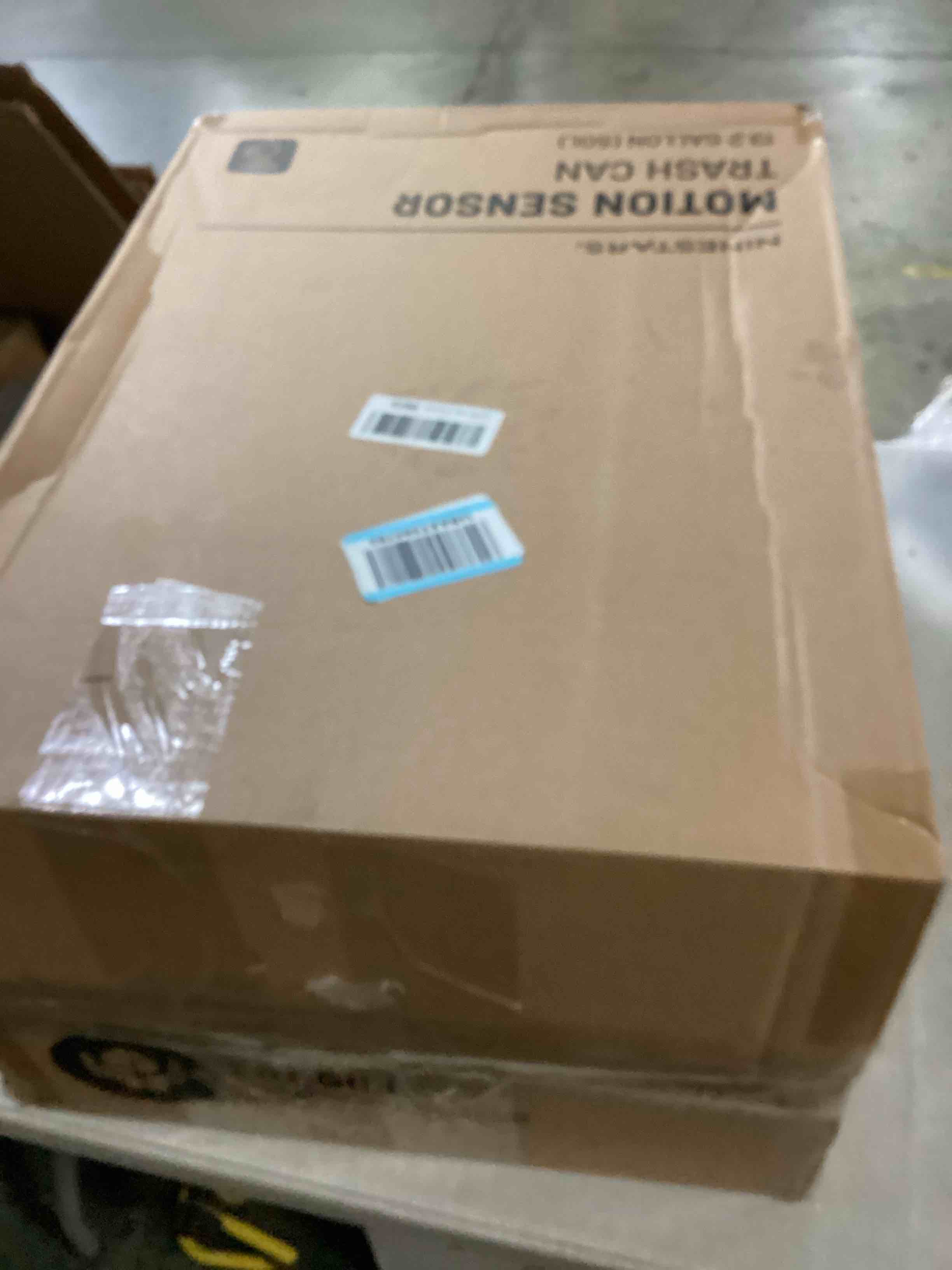 https://s3.amazonaws.com/lotting-images-prod/bidfta/GRA2472202_1747333873454.jpeg
