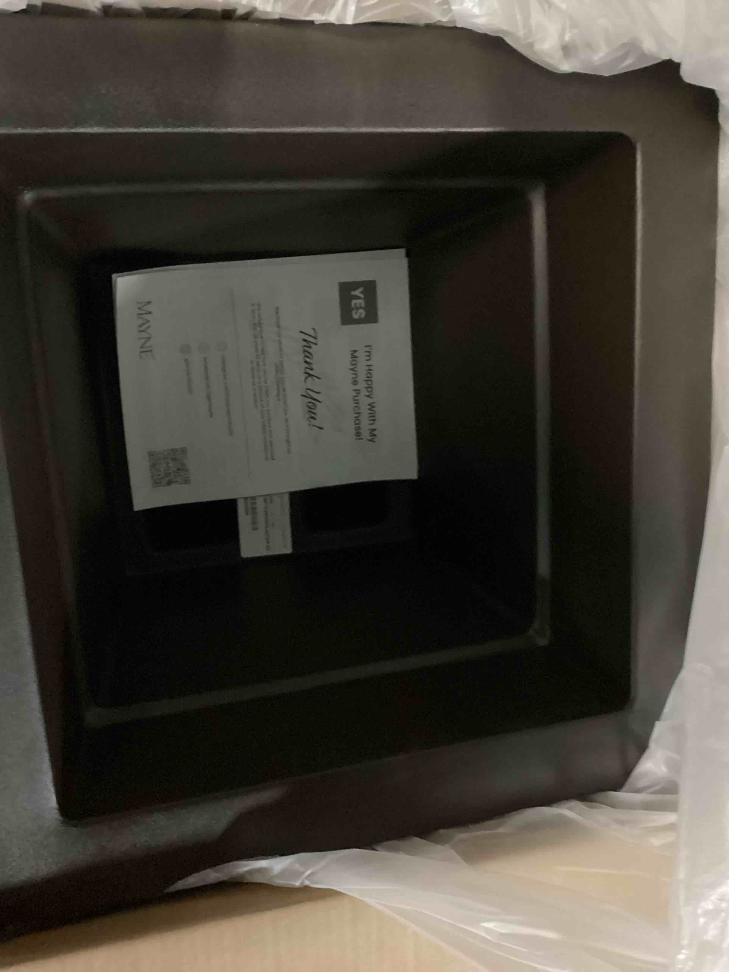 https://s3.amazonaws.com/lotting-images-prod/bidfta/GRA2472820_1747915287442.jpeg