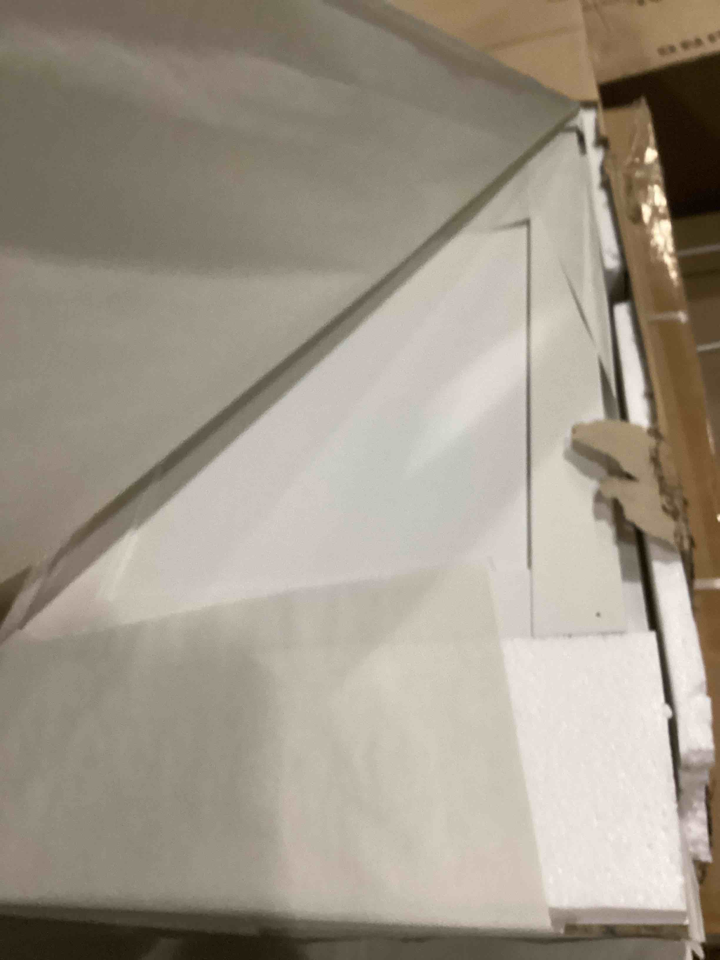 https://s3.amazonaws.com/lotting-images-prod/bidfta/GRA2473024_1745348580725.jpeg