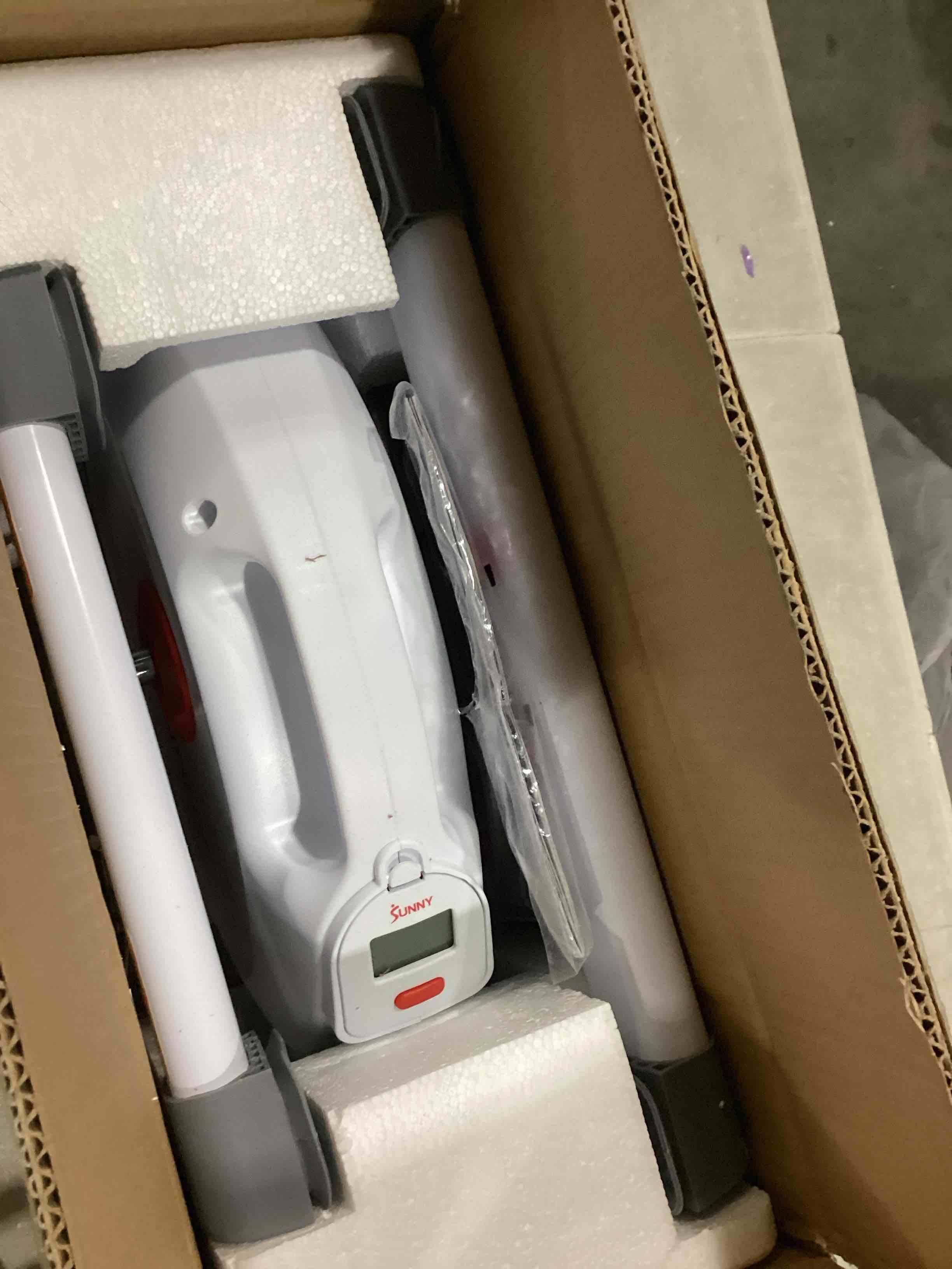 https://s3.amazonaws.com/lotting-images-prod/bidfta/GRA2473111_1745497693805.jpeg