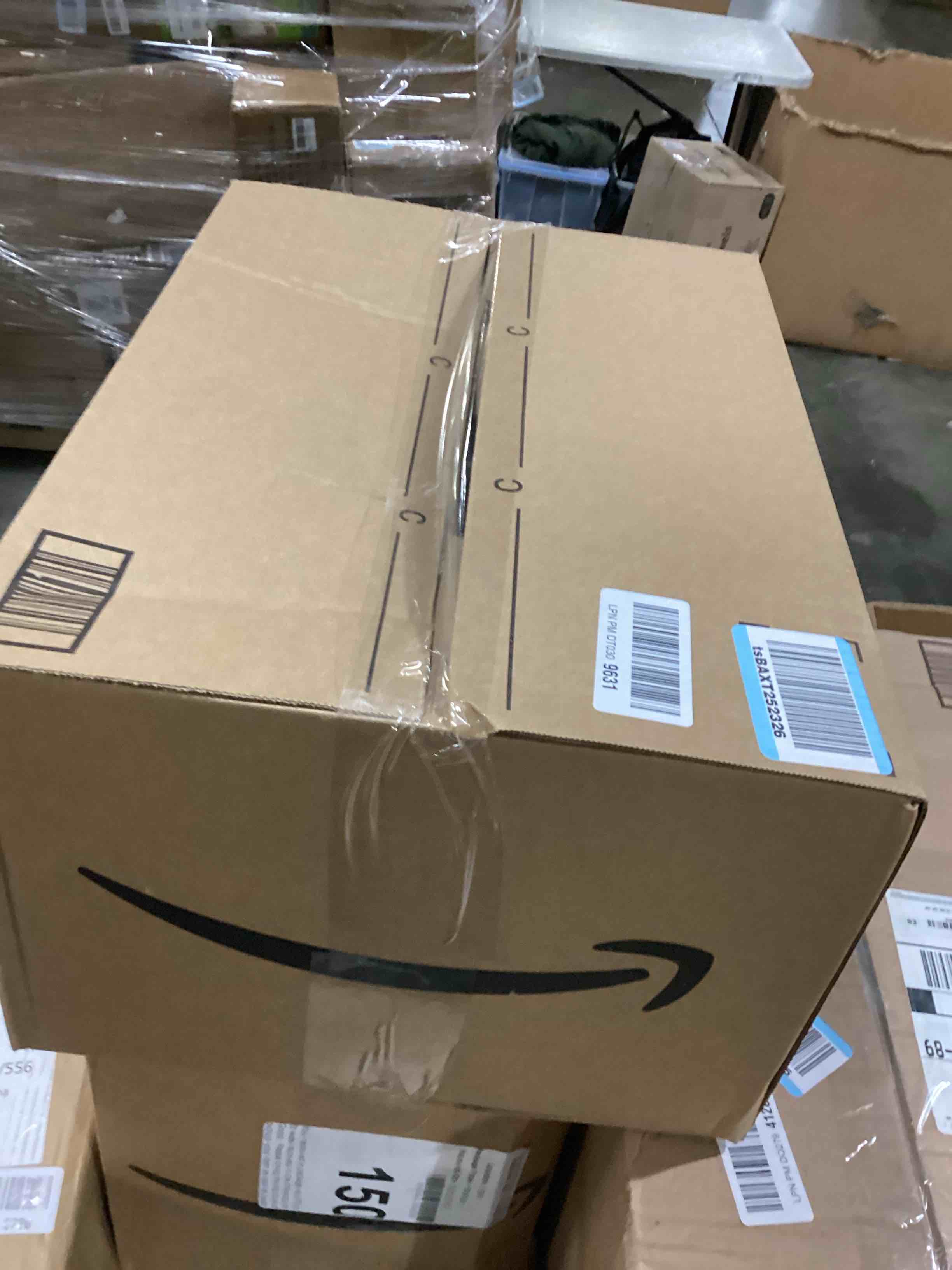 https://s3.amazonaws.com/lotting-images-prod/bidfta/GRA2473622_1746111166177.jpeg
