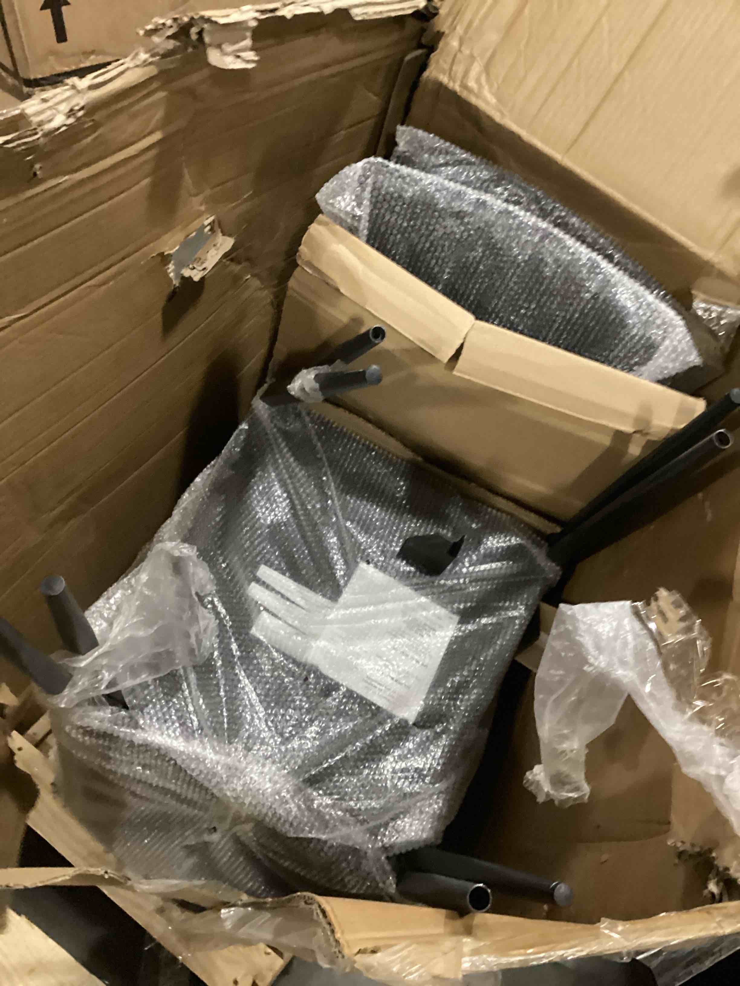 https://s3.amazonaws.com/lotting-images-prod/bidfta/GRA2473864_1746537463882.jpeg