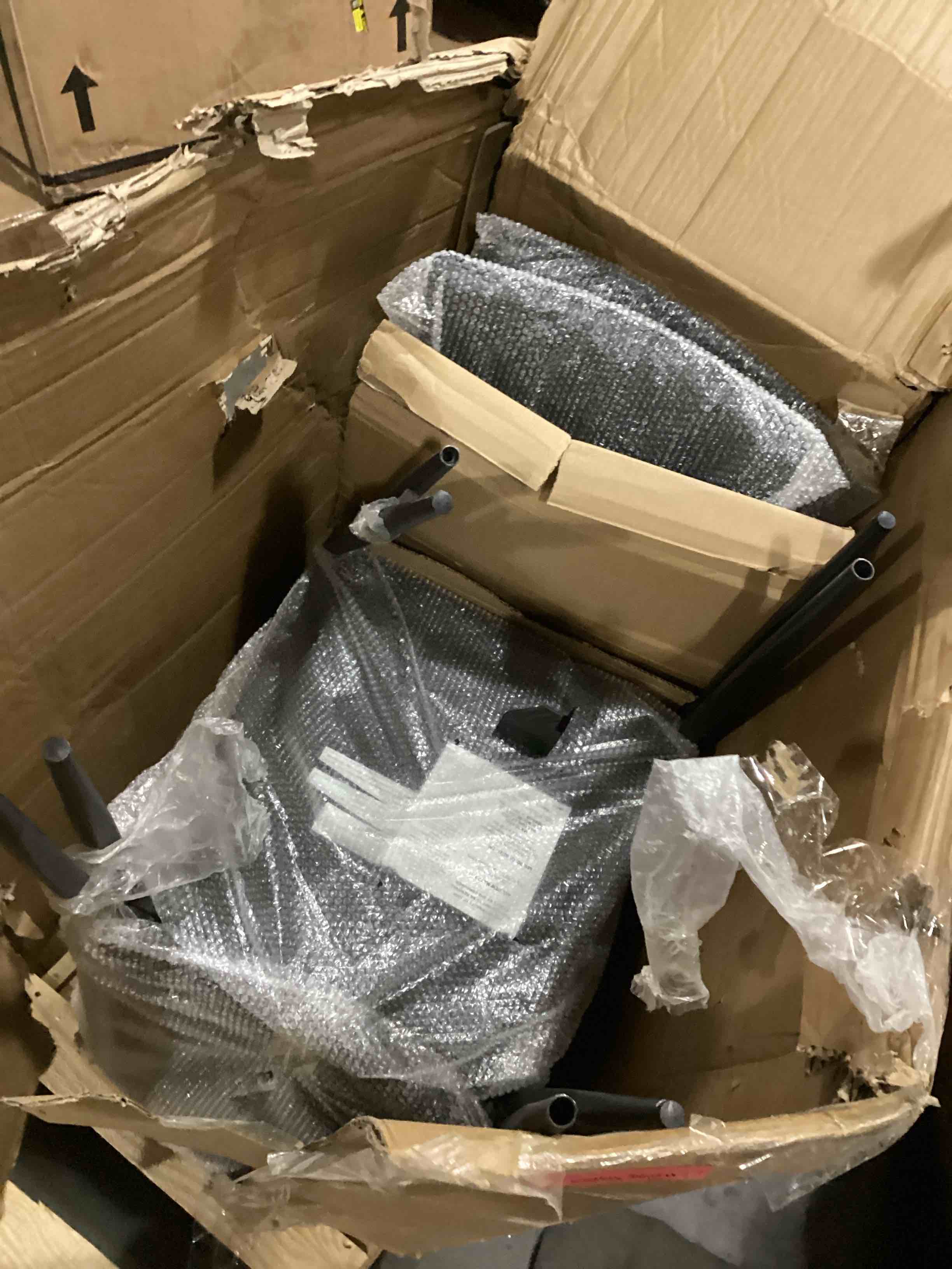 https://s3.amazonaws.com/lotting-images-prod/bidfta/GRA2473864_1746537465439.jpeg