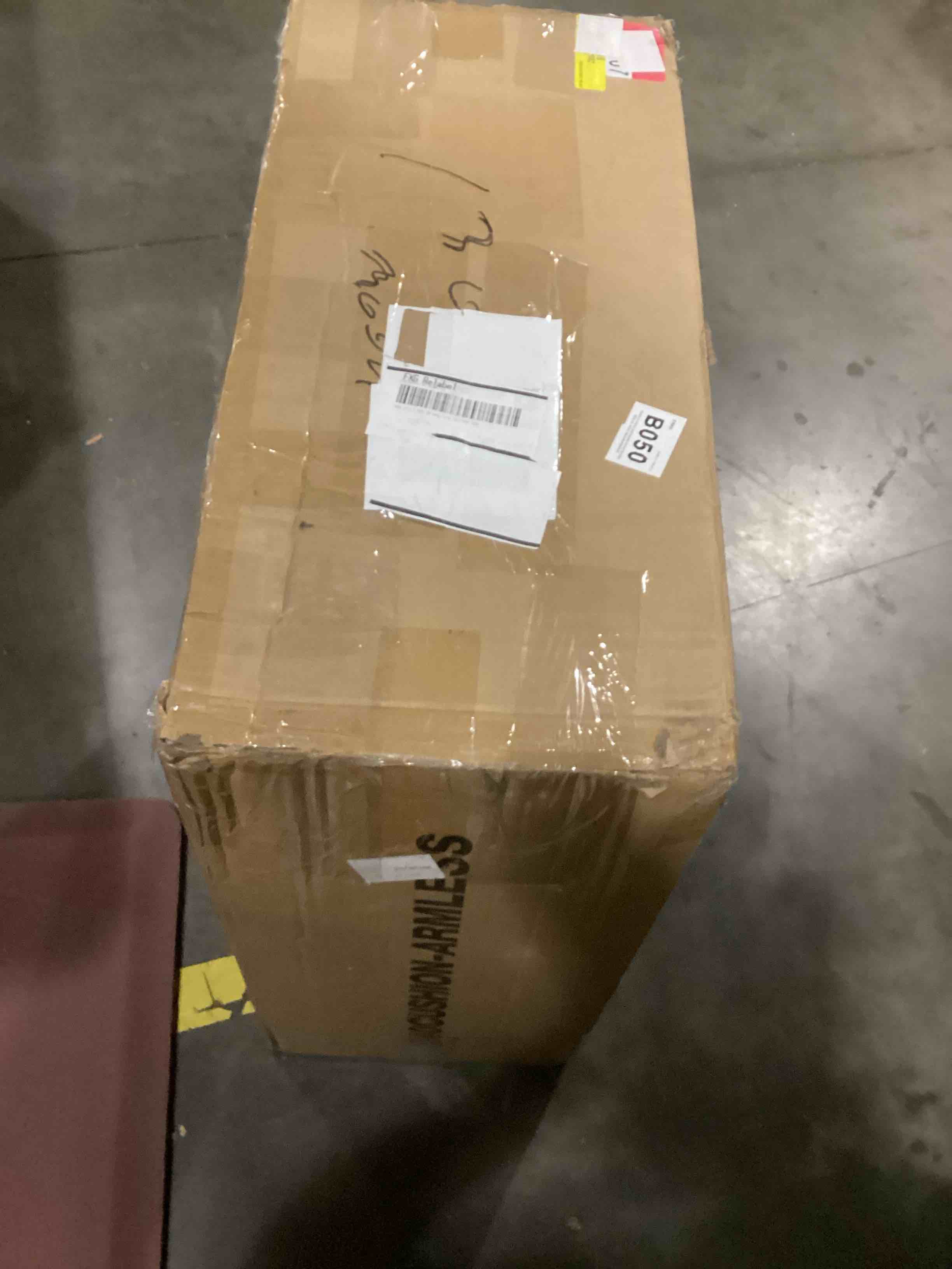https://s3.amazonaws.com/lotting-images-prod/bidfta/GRA2474009_1746725623063.jpeg