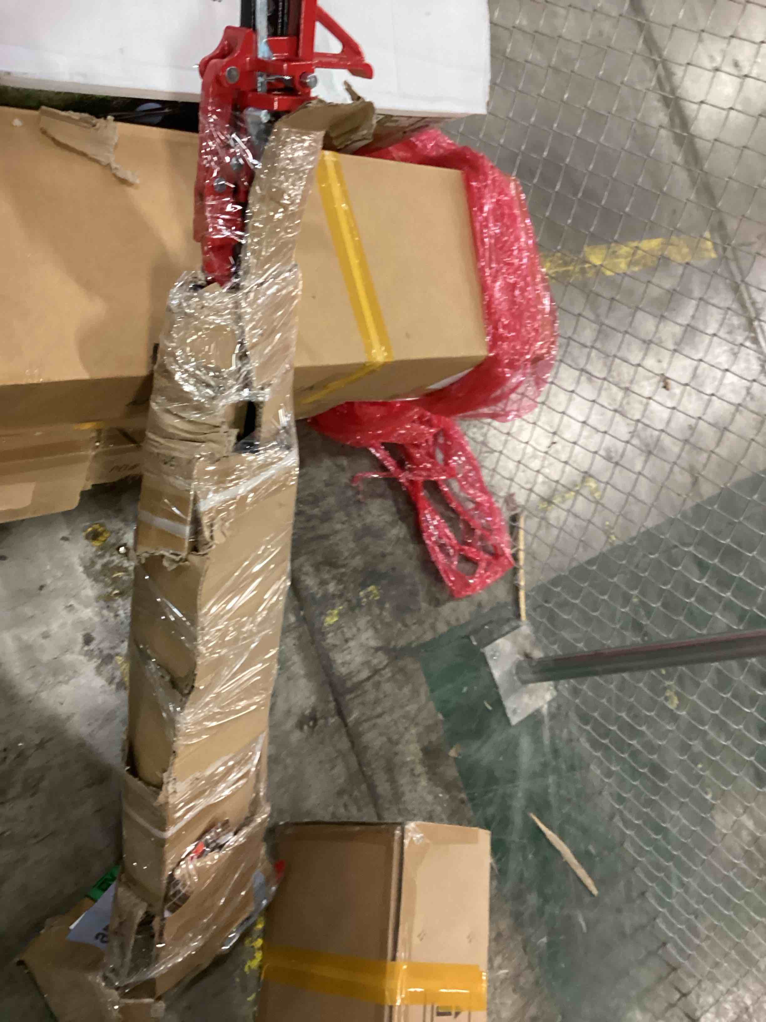 https://s3.amazonaws.com/lotting-images-prod/bidfta/GRA2474525_1747741399299.jpeg