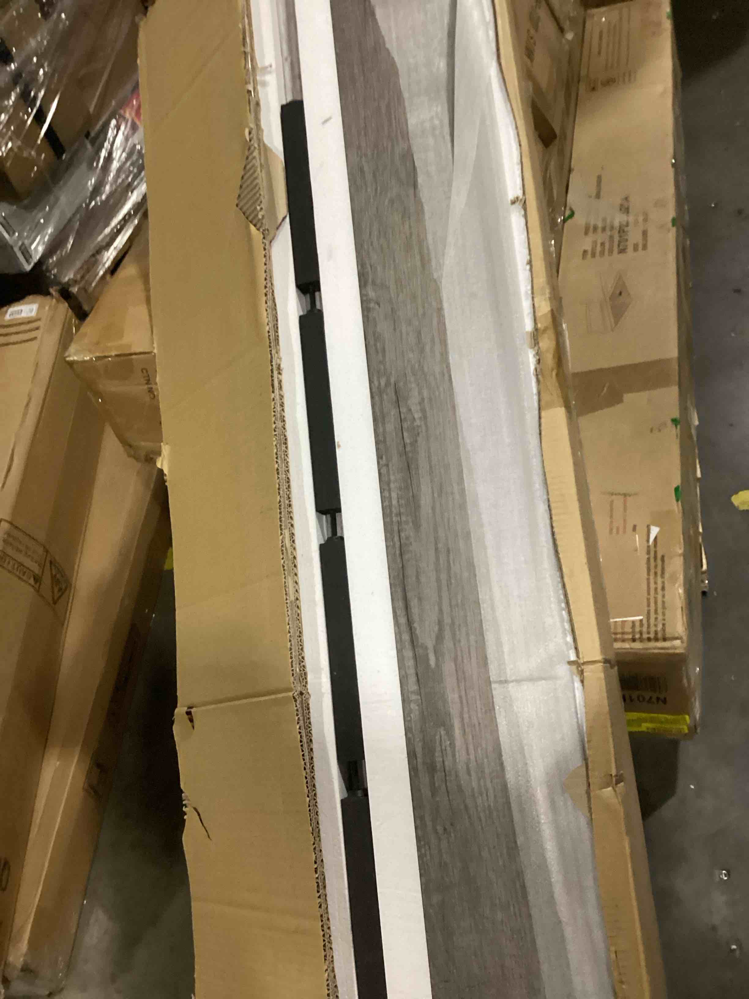 https://s3.amazonaws.com/lotting-images-prod/bidfta/GRA2474734_1747999579672.jpeg
