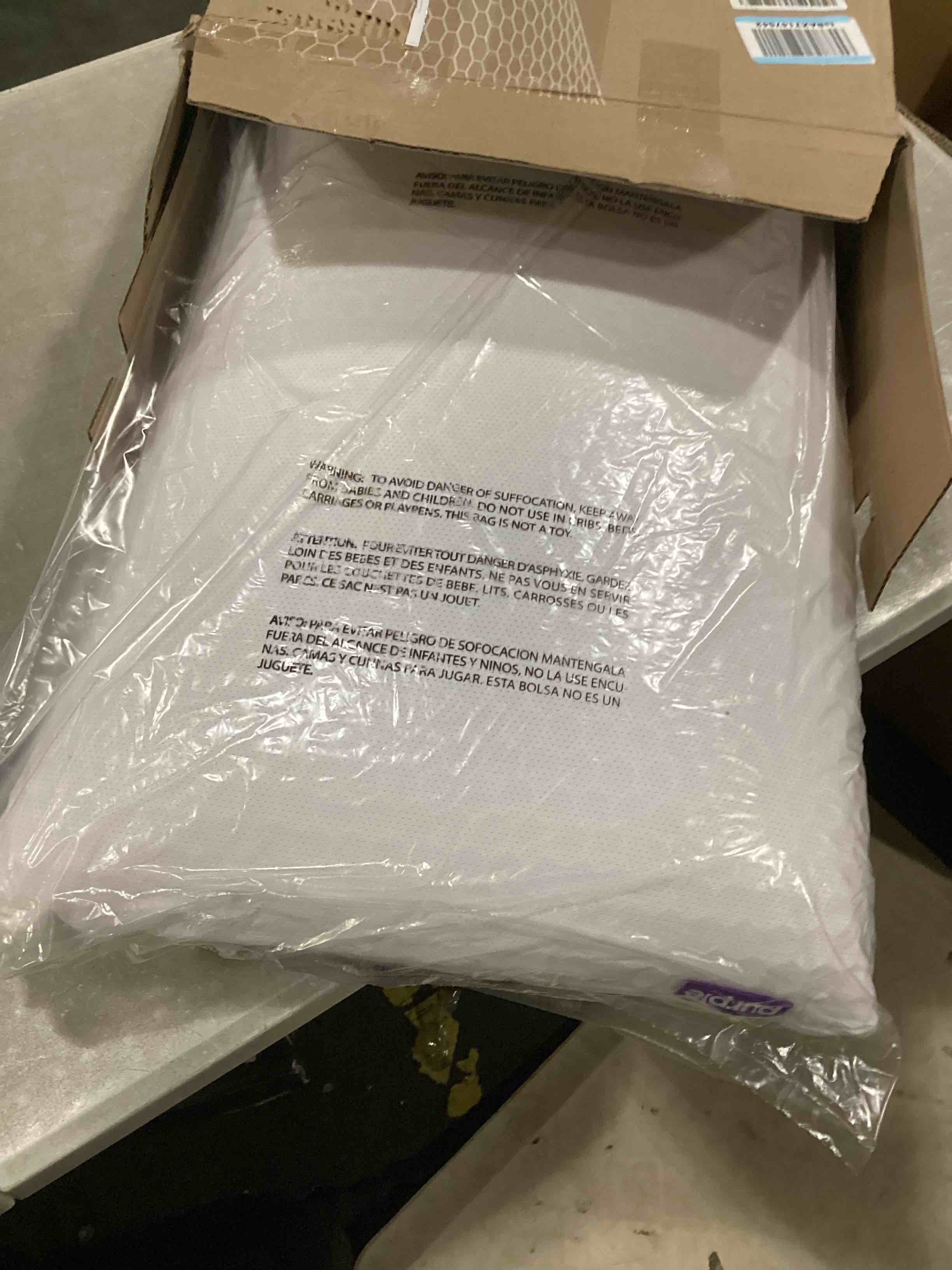 https://s3.amazonaws.com/lotting-images-prod/bidfta/GRA2475131_1749048967366.jpeg