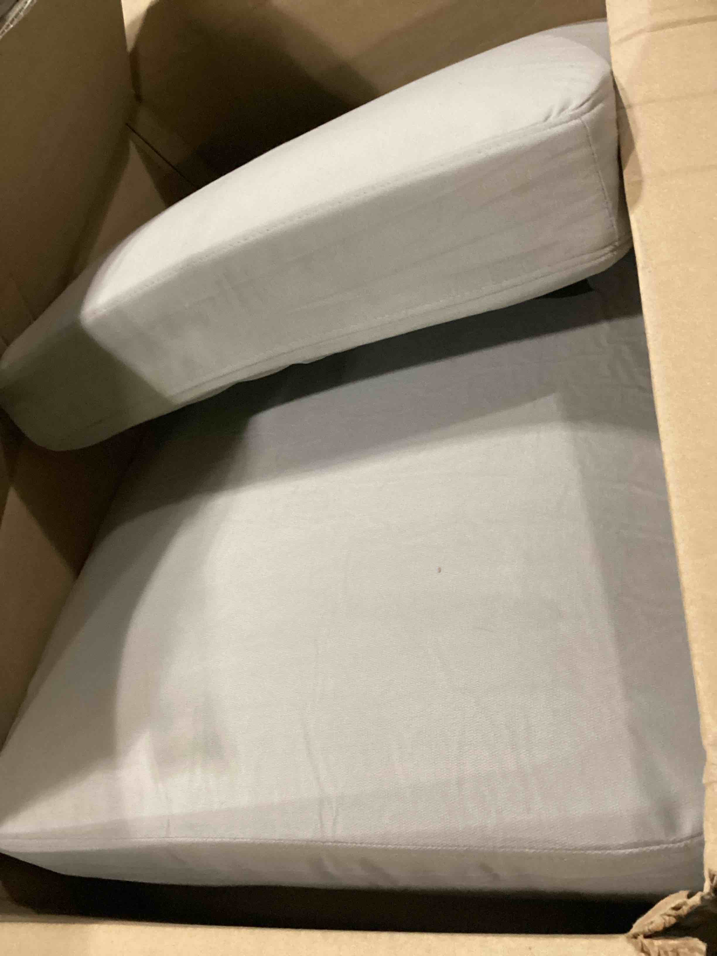 https://s3.amazonaws.com/lotting-images-prod/bidfta/GRA2475589_1749646960632.jpeg