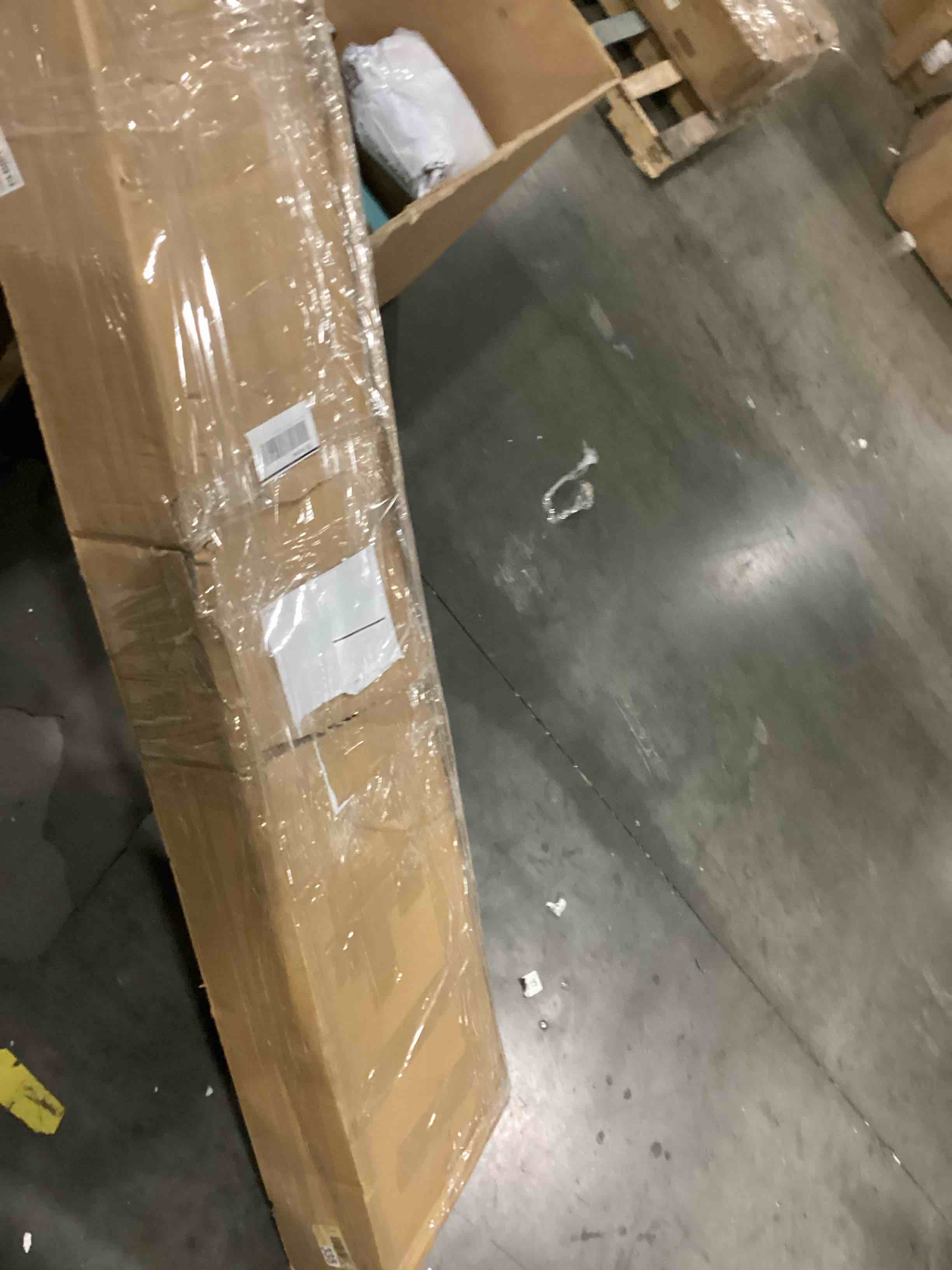 https://s3.amazonaws.com/lotting-images-prod/bidfta/GRA2475864_1749902626538.jpeg