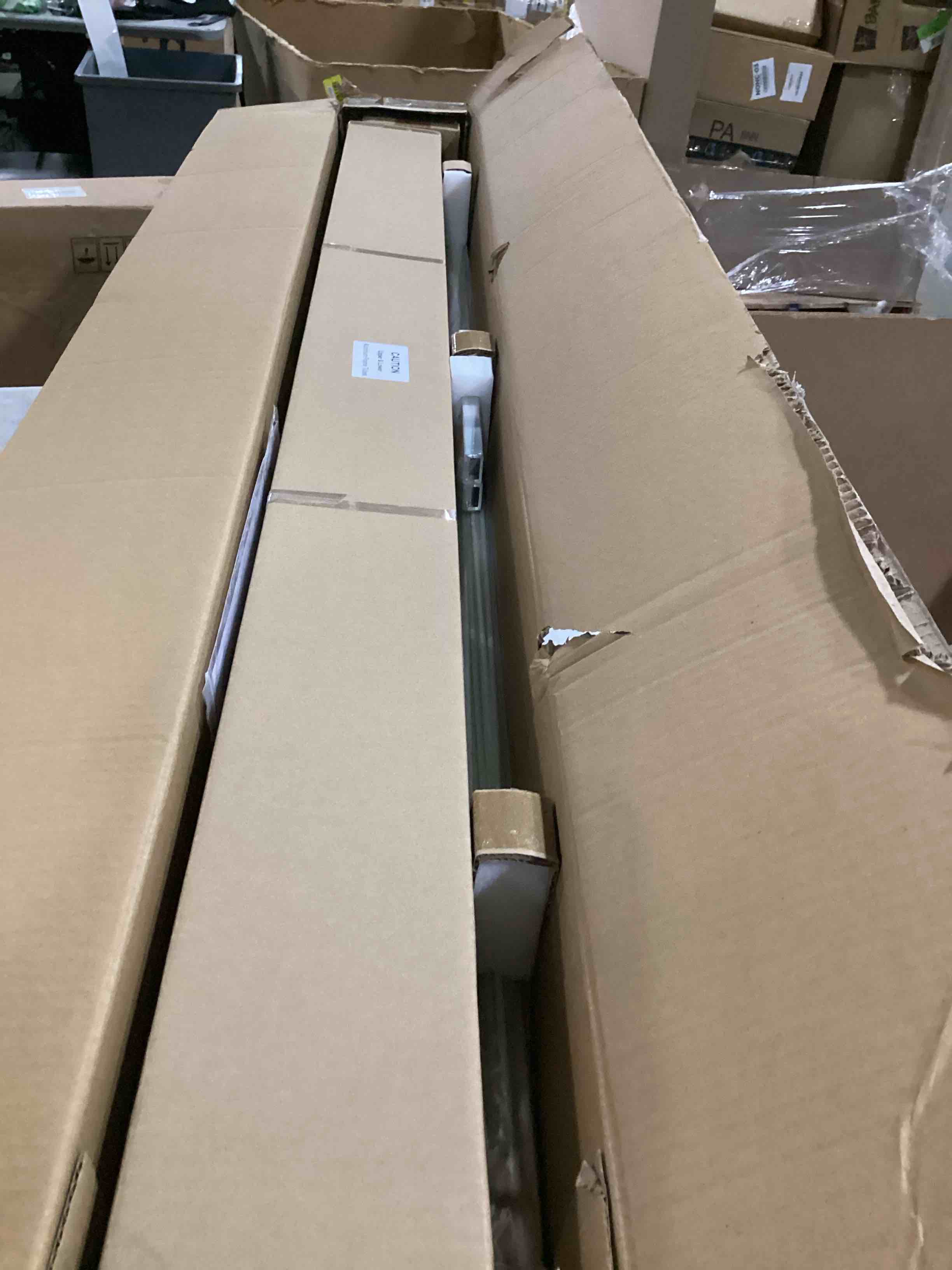 https://s3.amazonaws.com/lotting-images-prod/bidfta/GRA2476123_1746789223023.jpeg