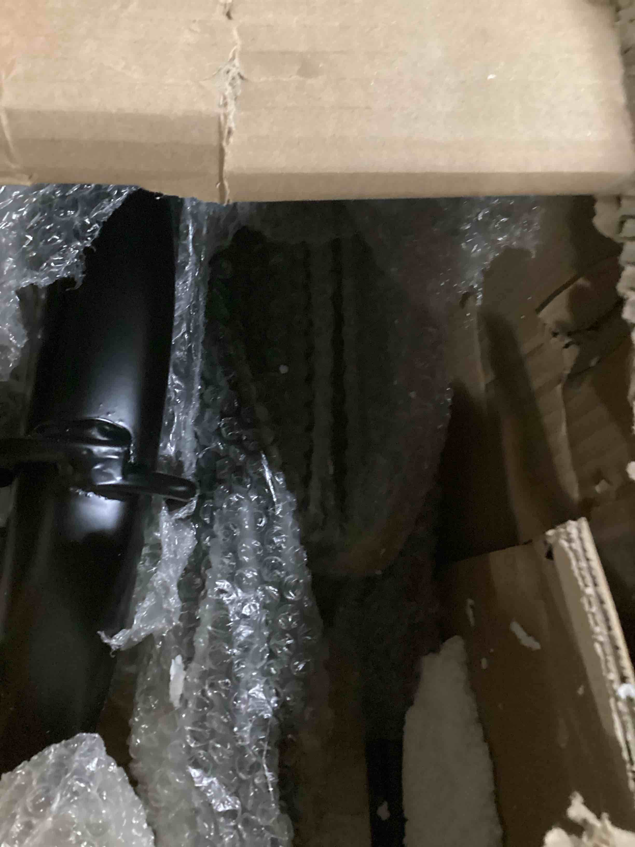 https://s3.amazonaws.com/lotting-images-prod/bidfta/GRA2476126_1746790521407.jpeg