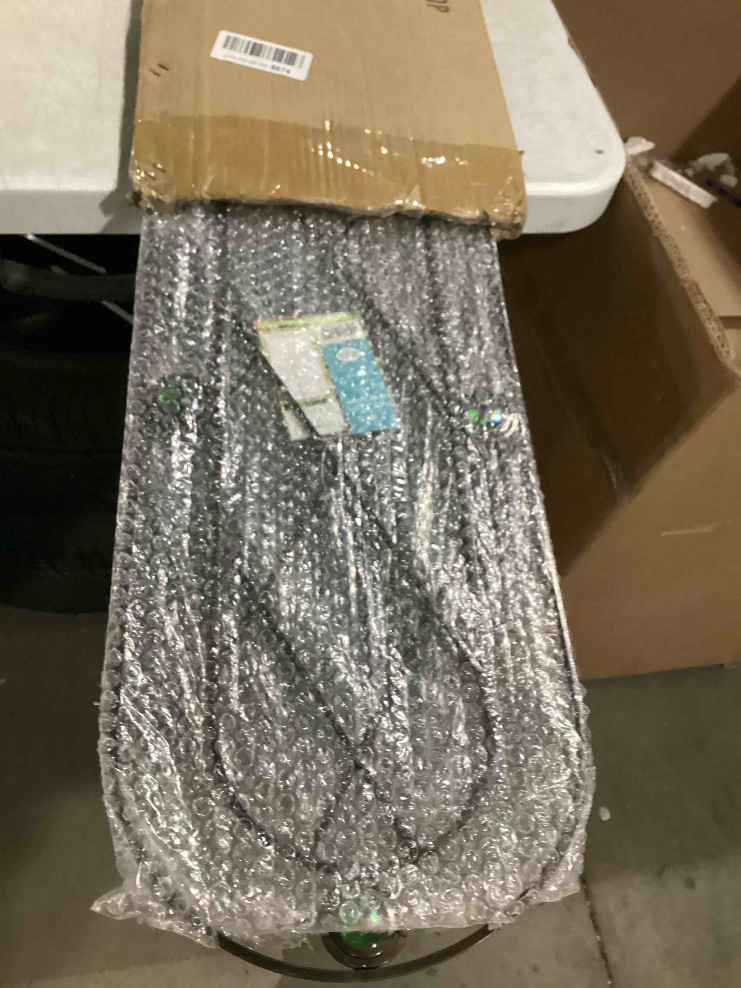 https://s3.amazonaws.com/lotting-images-prod/bidfta/GRA2476131_1746791732542.jpeg
