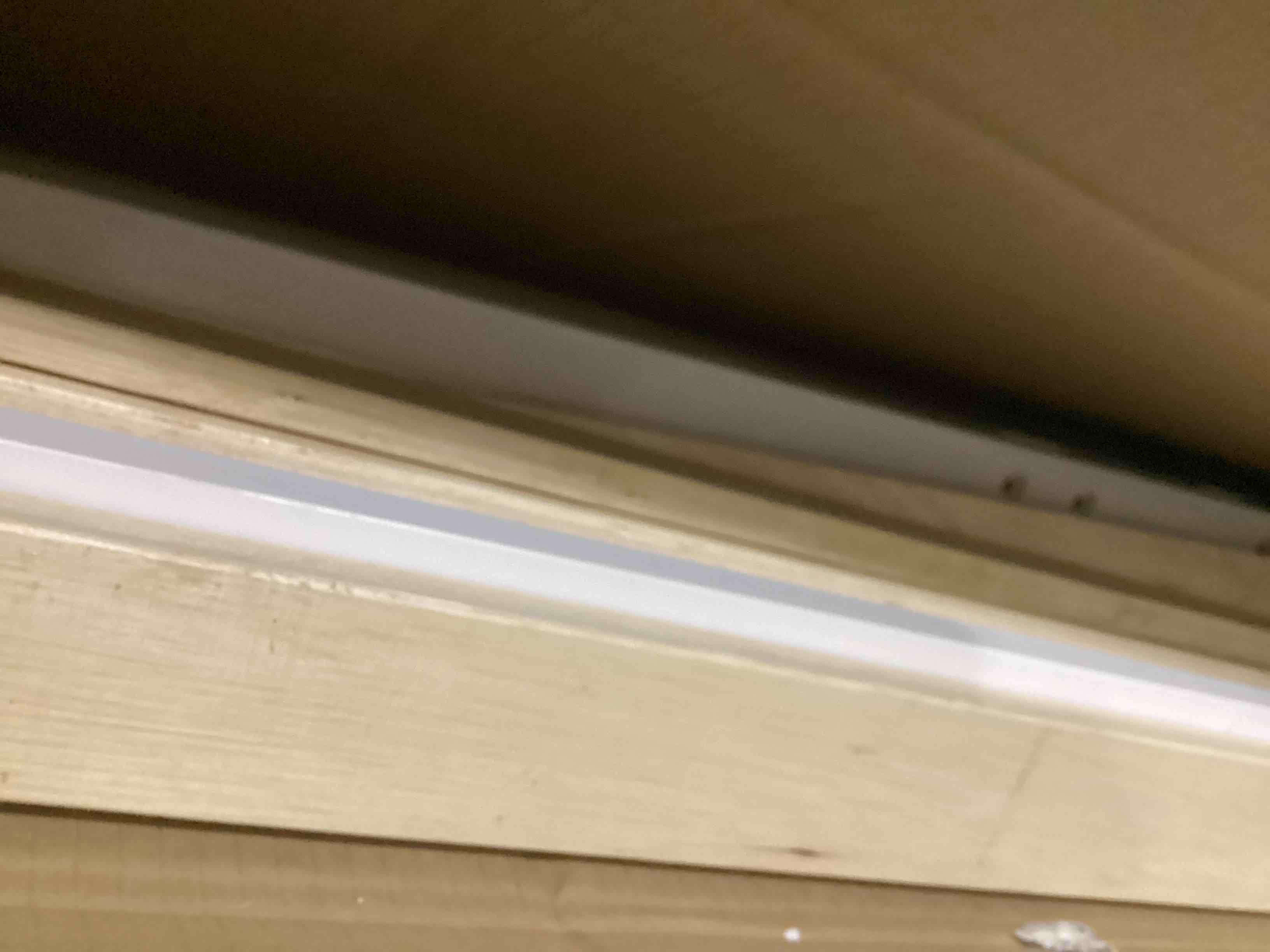 https://s3.amazonaws.com/lotting-images-prod/bidfta/GRA2476337_1747158814953.jpeg