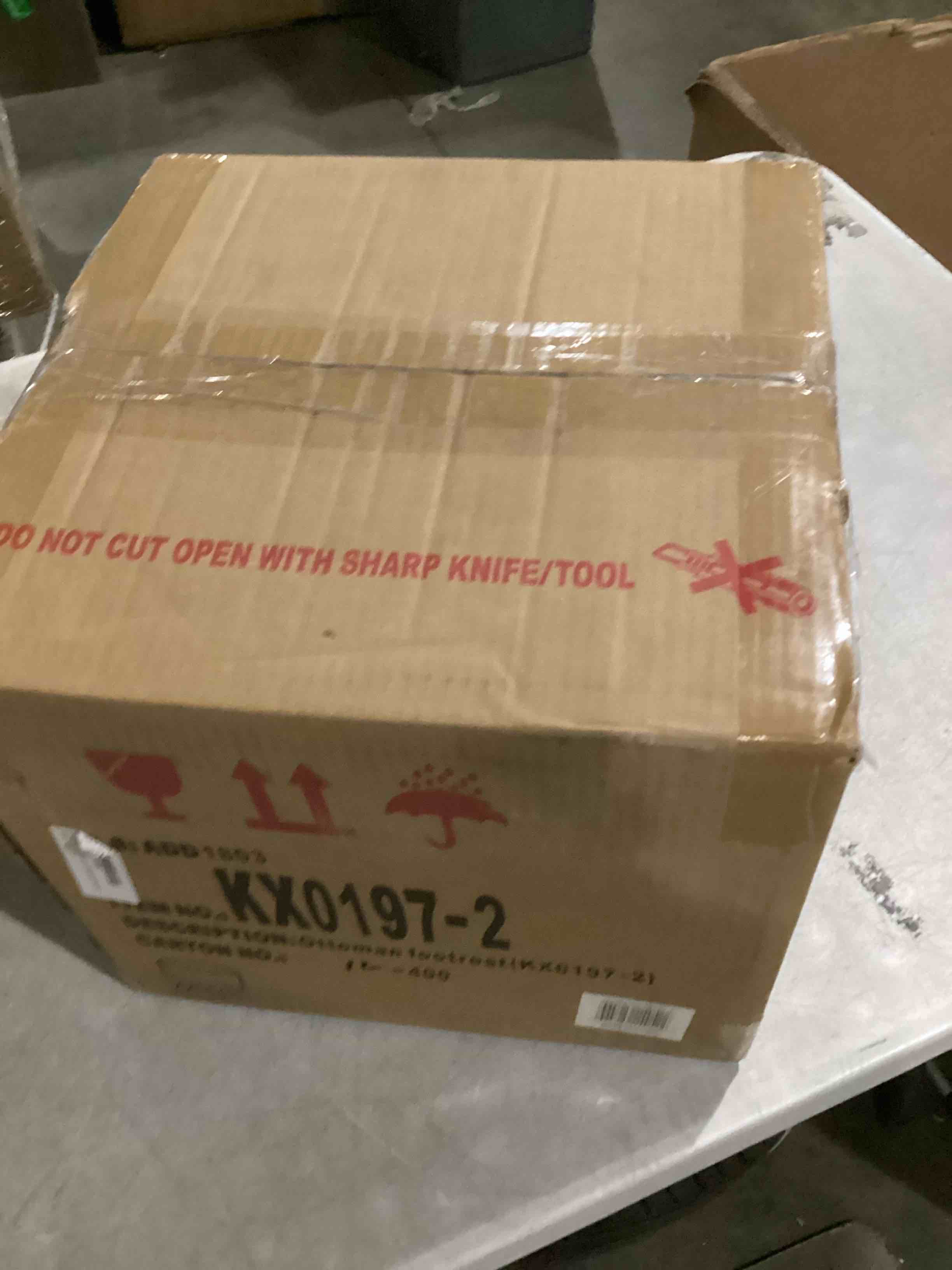 https://s3.amazonaws.com/lotting-images-prod/bidfta/GRA2476543_1747394624076.jpeg