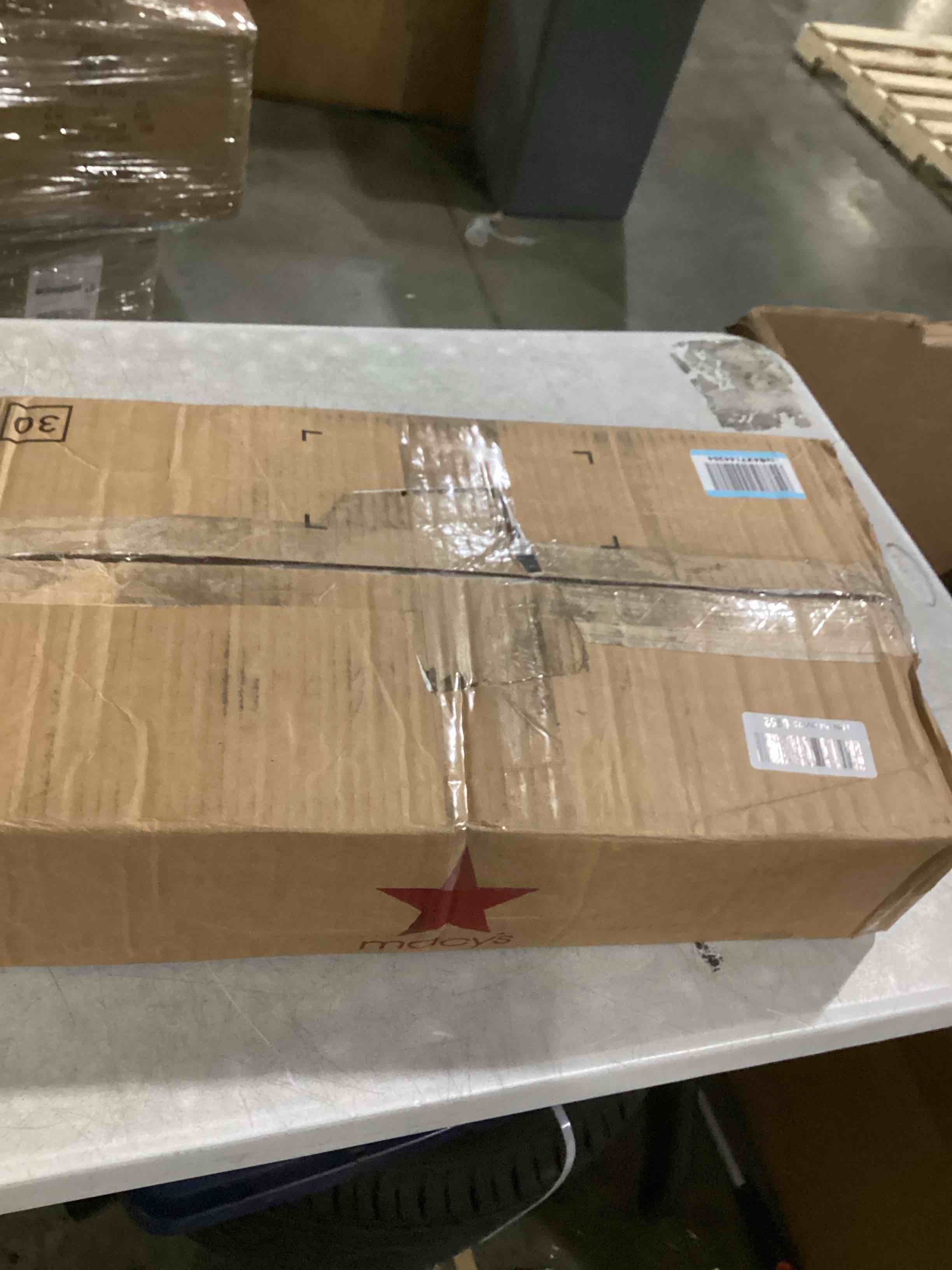 https://s3.amazonaws.com/lotting-images-prod/bidfta/GRA2476613_1747405965301.jpeg