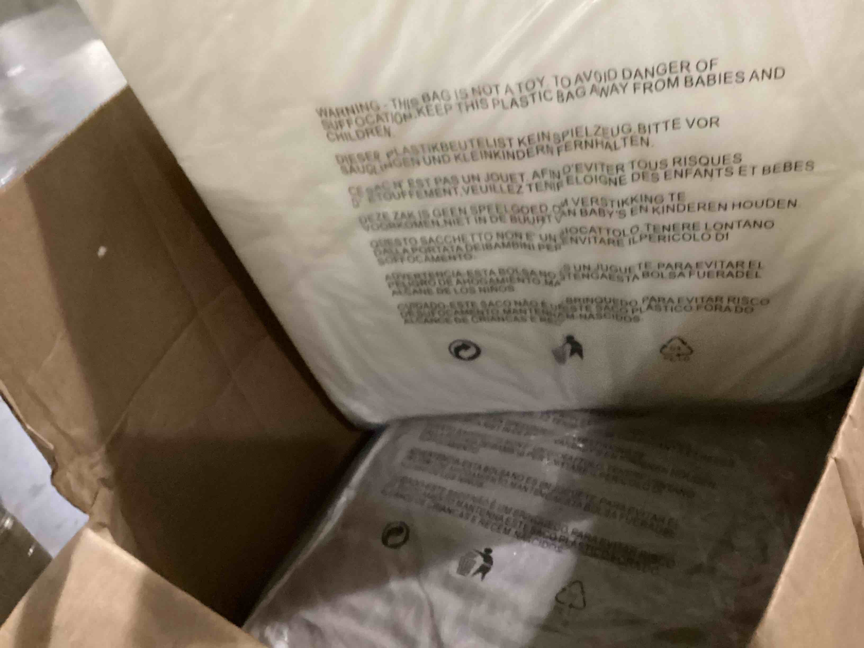 https://s3.amazonaws.com/lotting-images-prod/bidfta/GRA2476776_1747742143902.jpeg