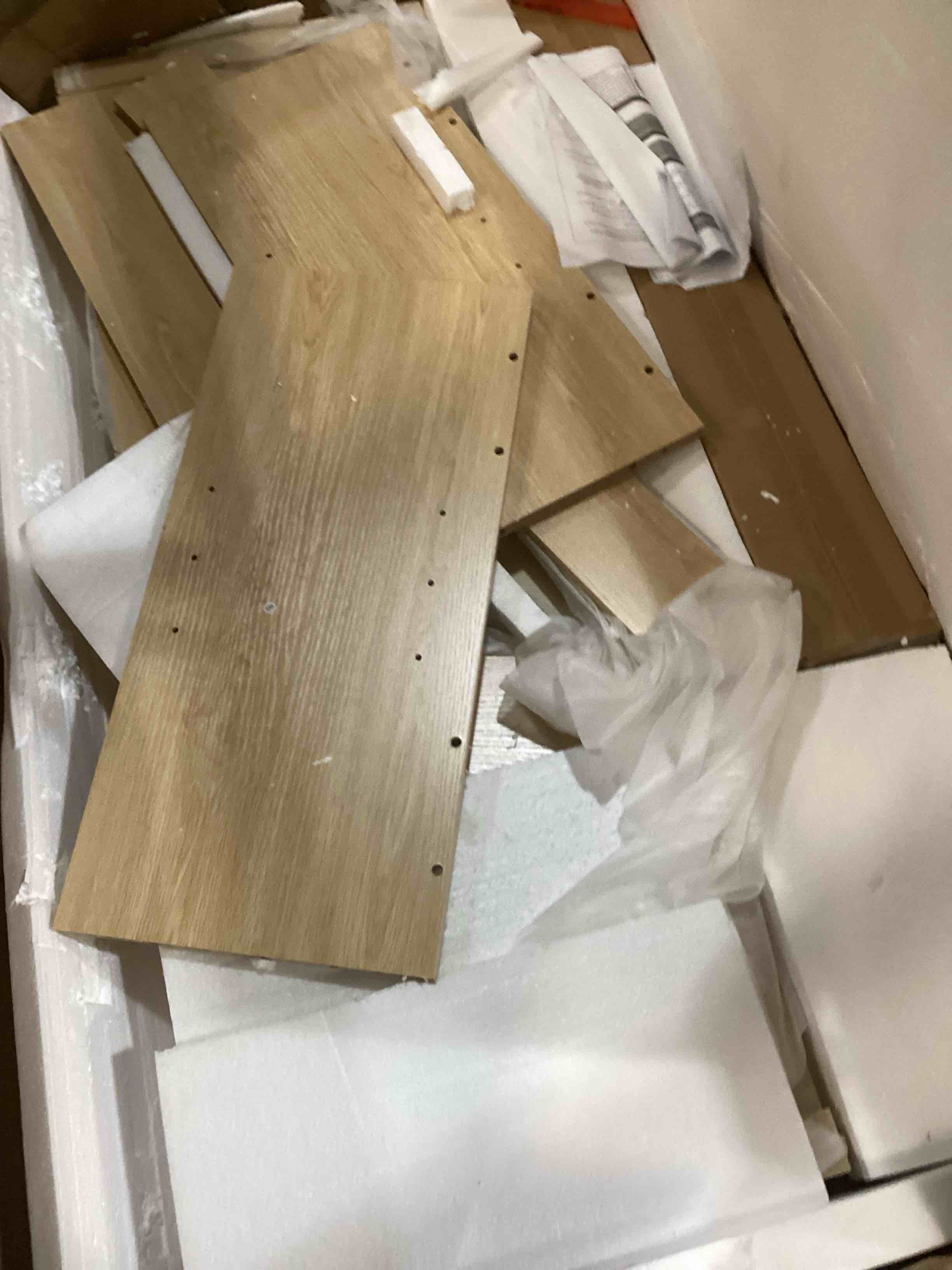 https://s3.amazonaws.com/lotting-images-prod/bidfta/GRA2478183_1756993710117.jpeg