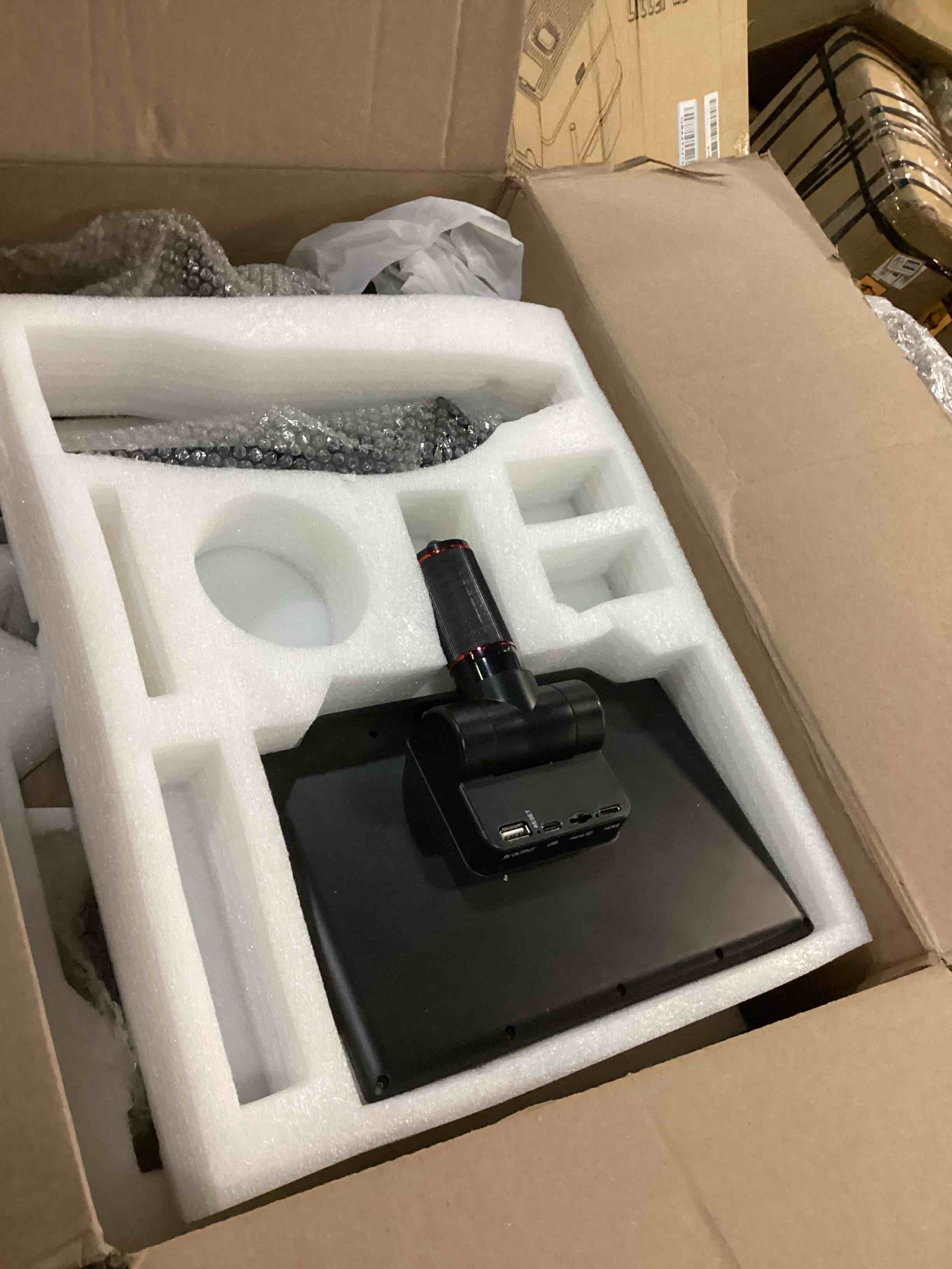 https://s3.amazonaws.com/lotting-images-prod/bidfta/GRA2478414_1757602332887.jpeg