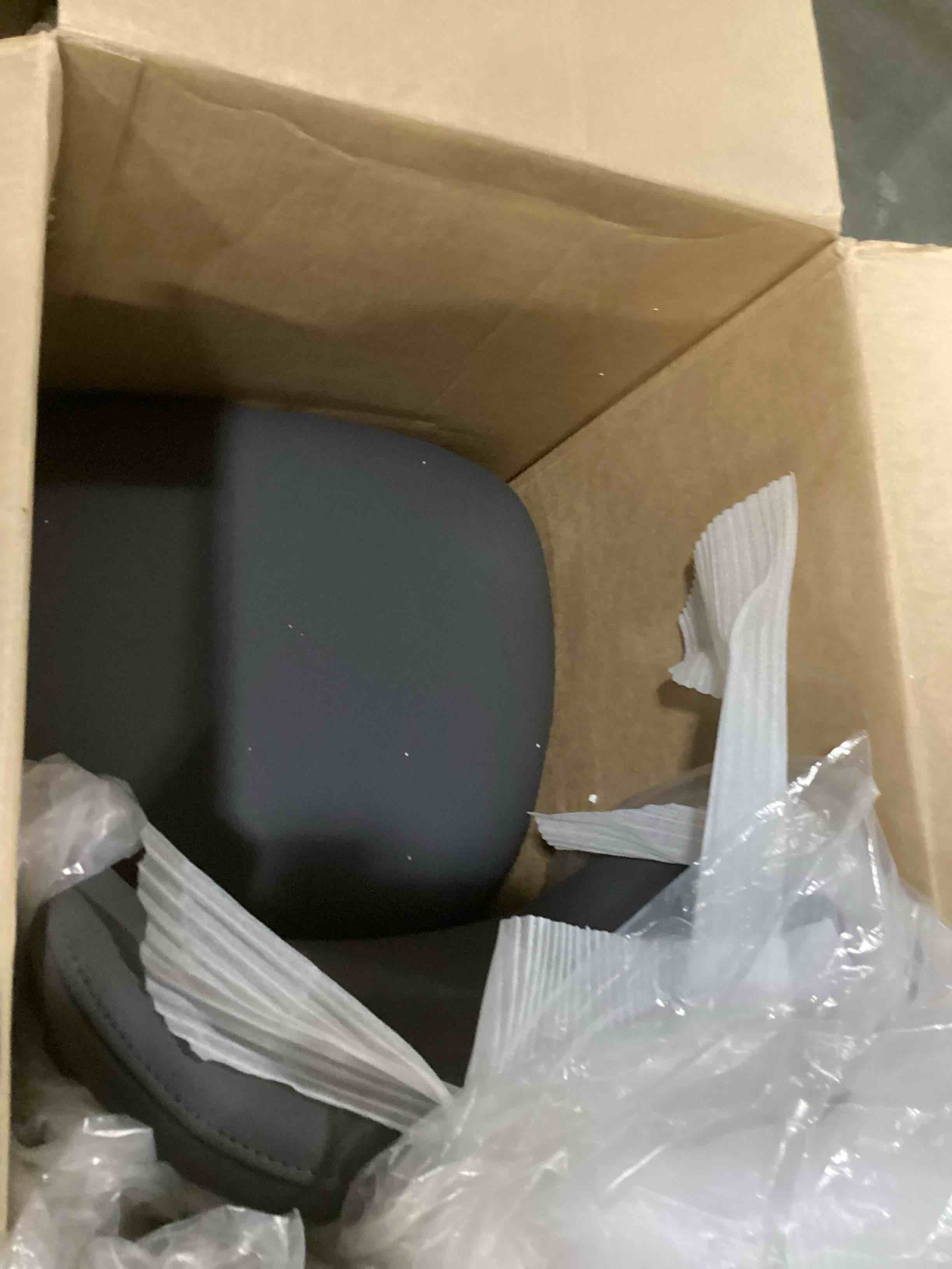 https://s3.amazonaws.com/lotting-images-prod/bidfta/GRA2479059_1750167310941.jpeg