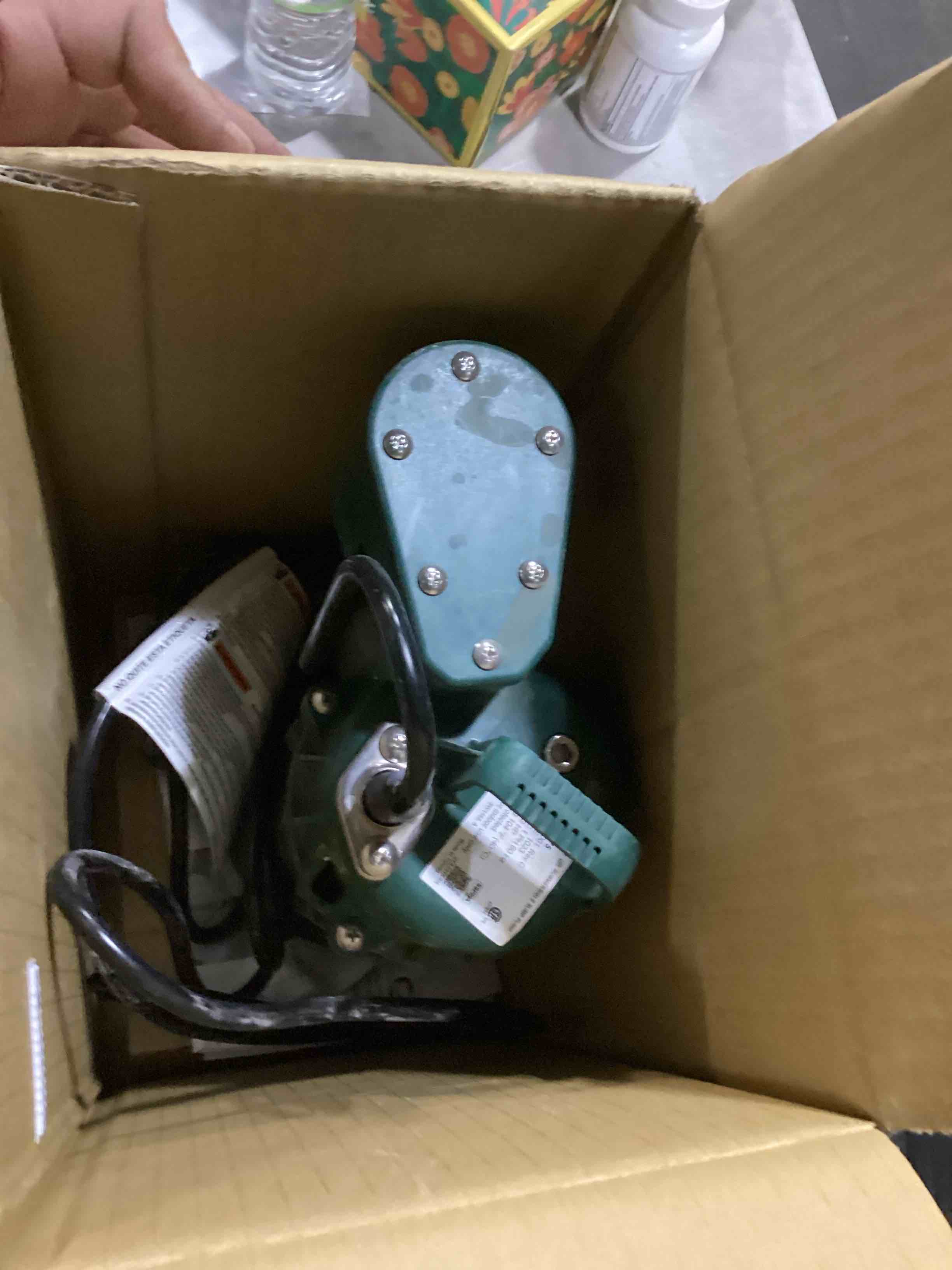 https://s3.amazonaws.com/lotting-images-prod/bidfta/GRA2479097_1750246061621.jpeg